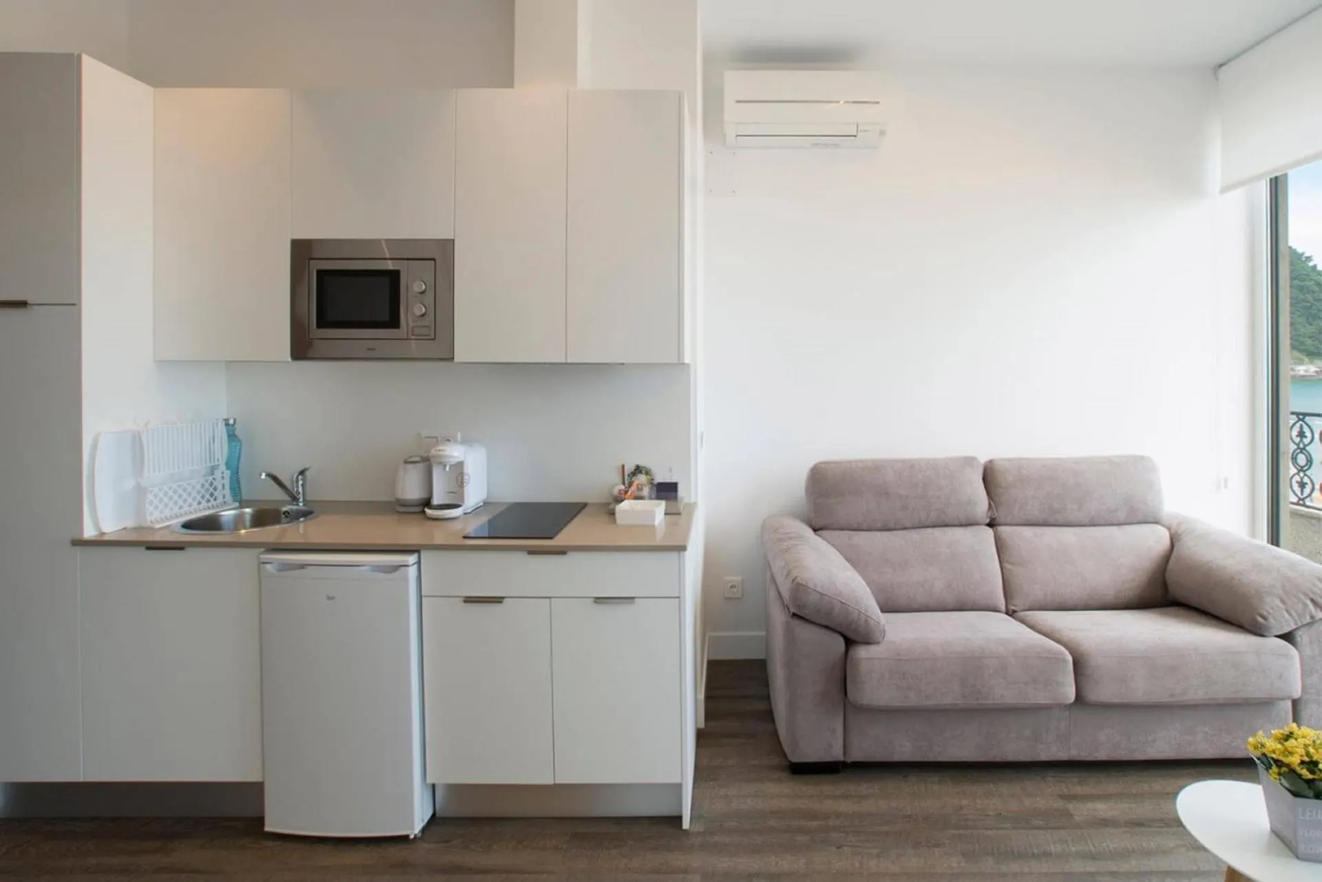 Kitchen or kitchenette in Apartamentos Good Duke by Egona