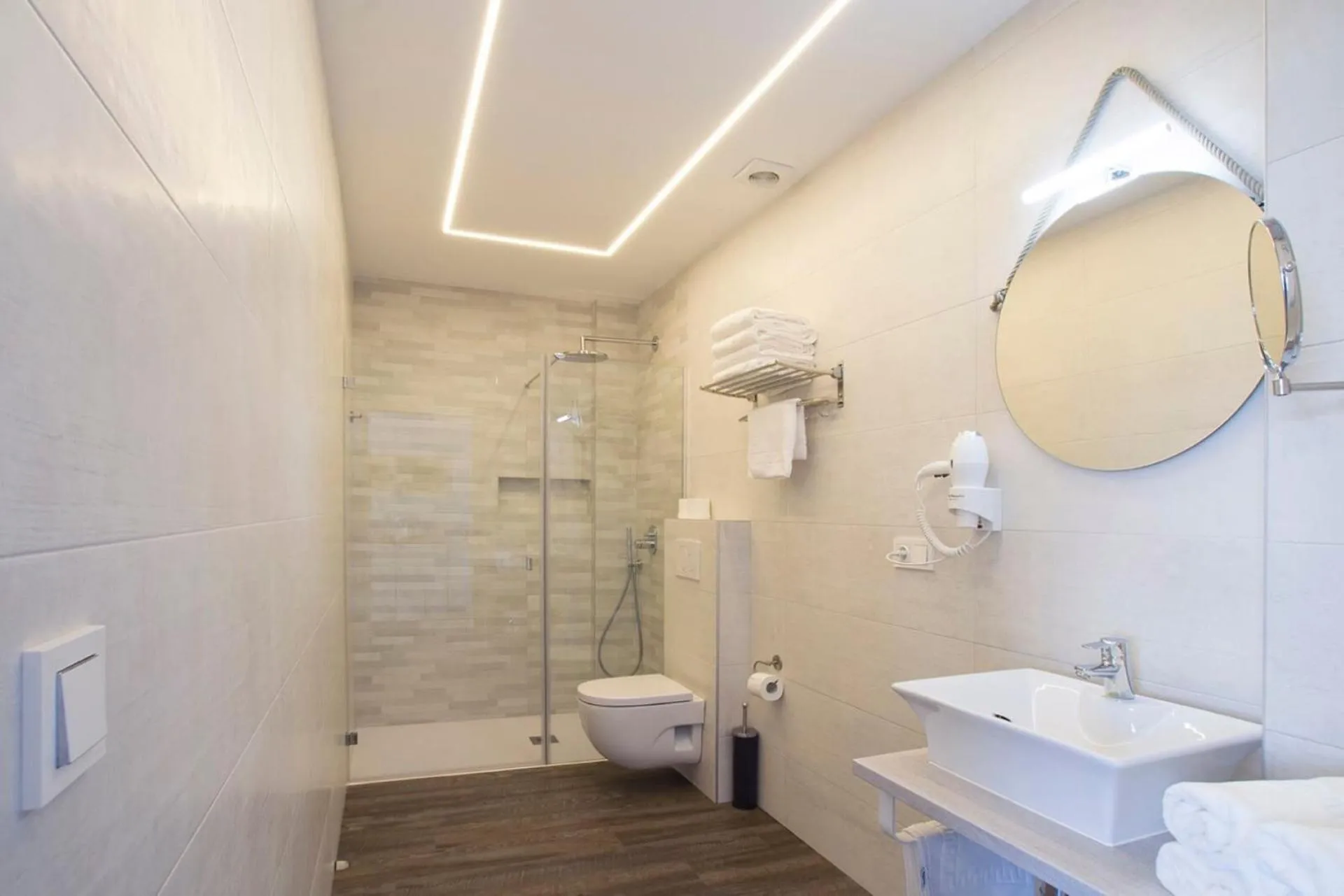 Bathroom in Apartamentos Good Duke by Egona