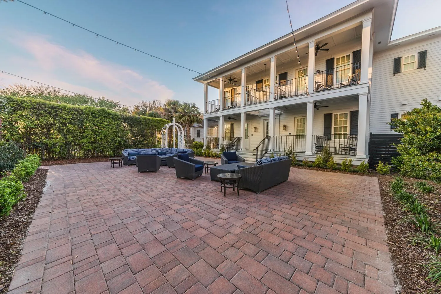 Patio in The Beaufort Inn