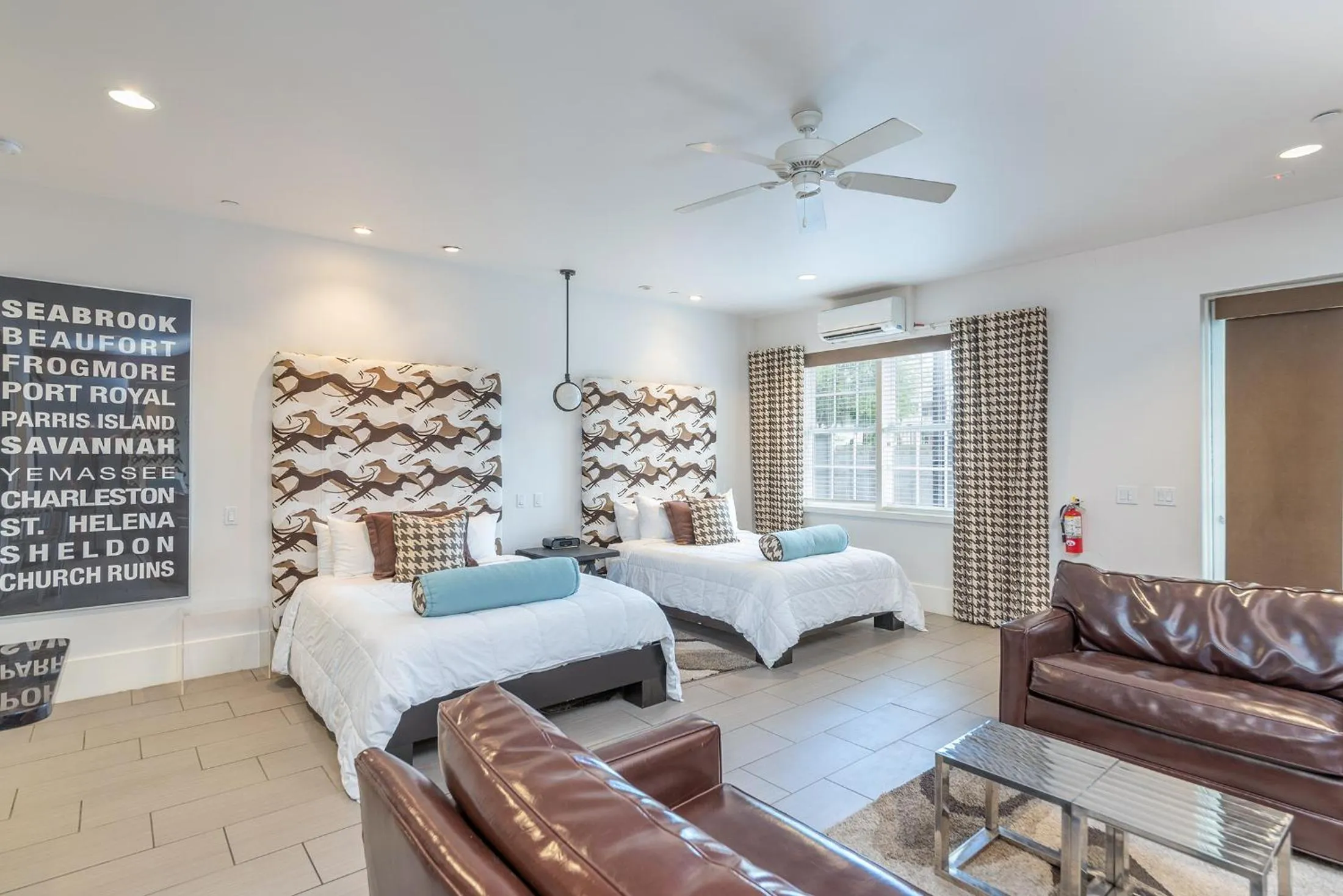 Bed in The Beaufort Inn