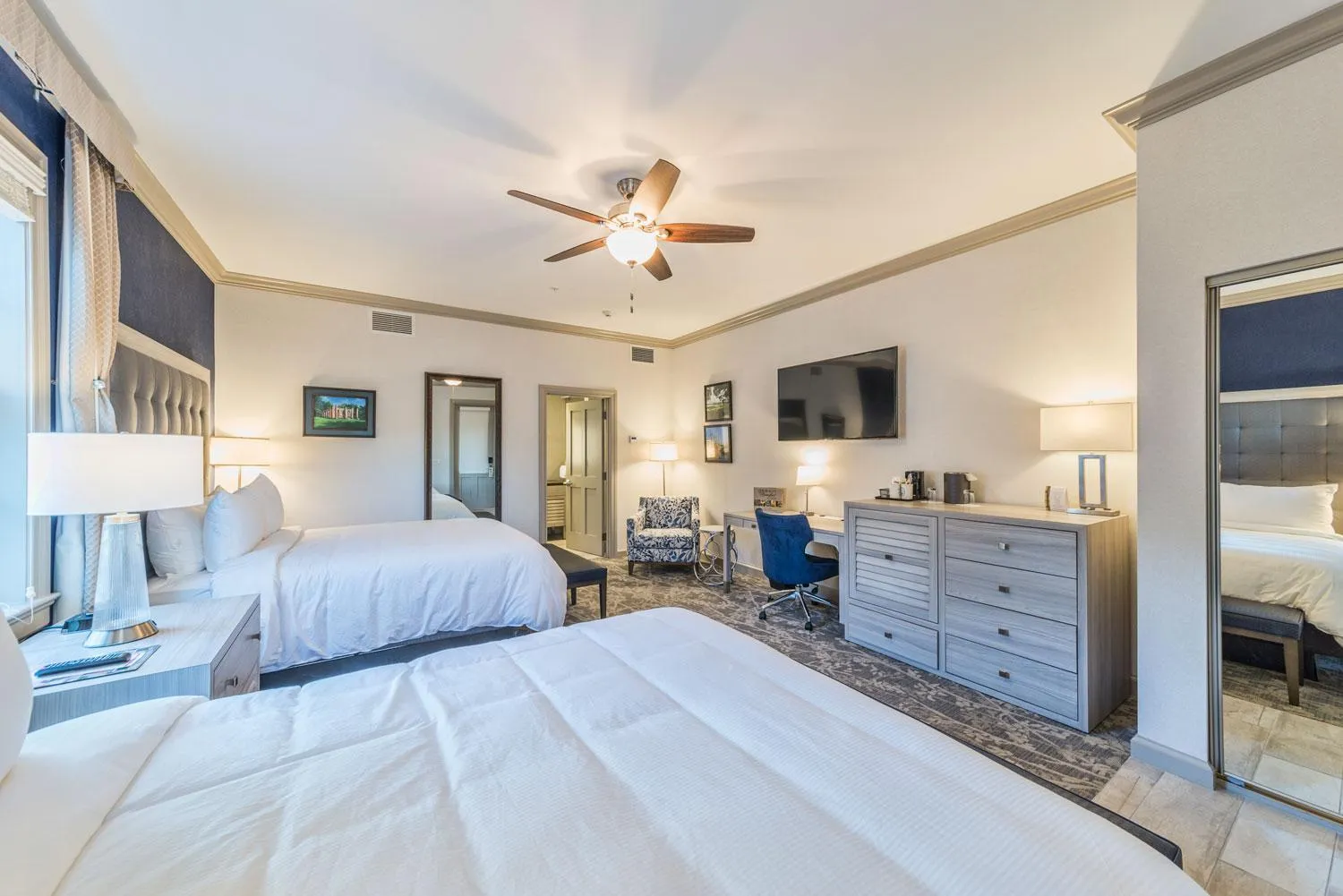 Bed in The Beaufort Inn