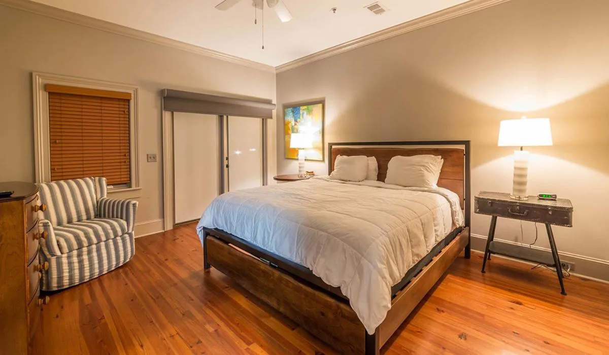 Bed in The Beaufort Inn