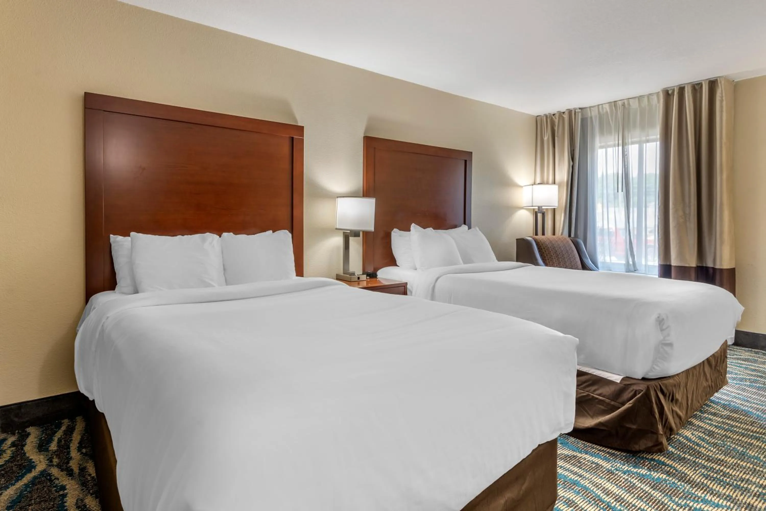 Bedroom, Bed in Comfort Inn Asheville East-Blue Ridge Pkwy Access