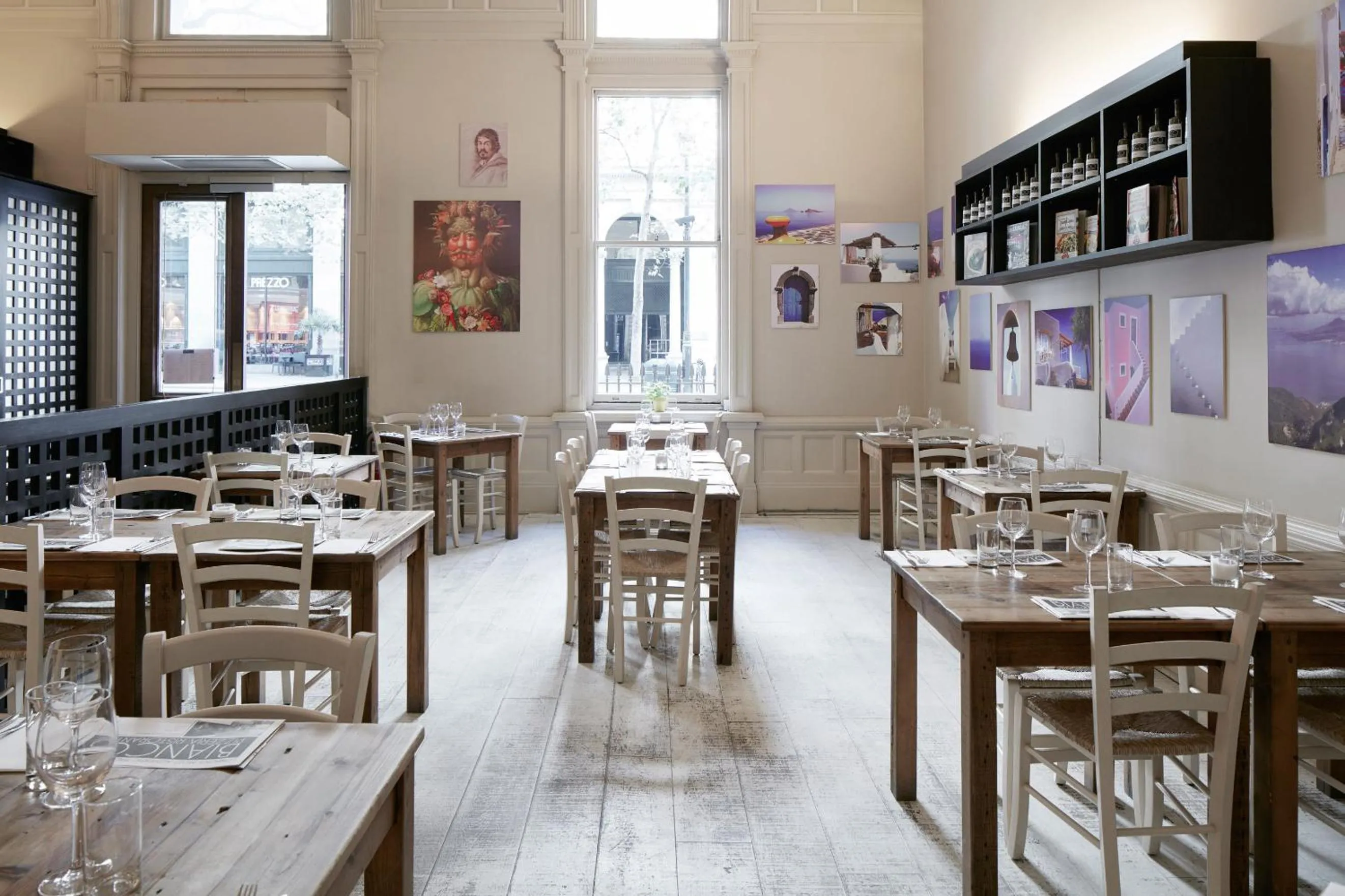 Restaurant/places to eat in The Grand at Trafalgar Square