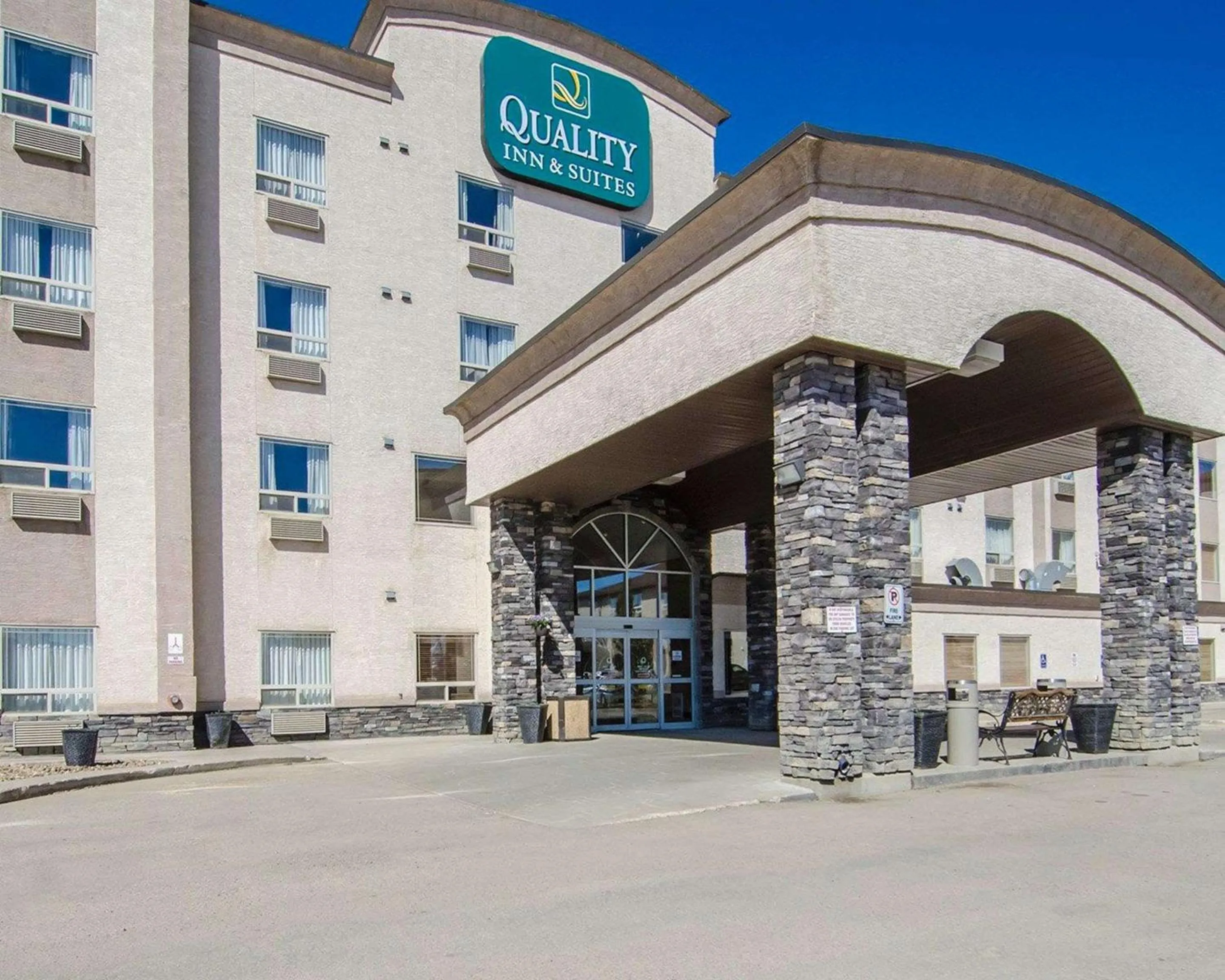 Property building in Quality Inn & Suites