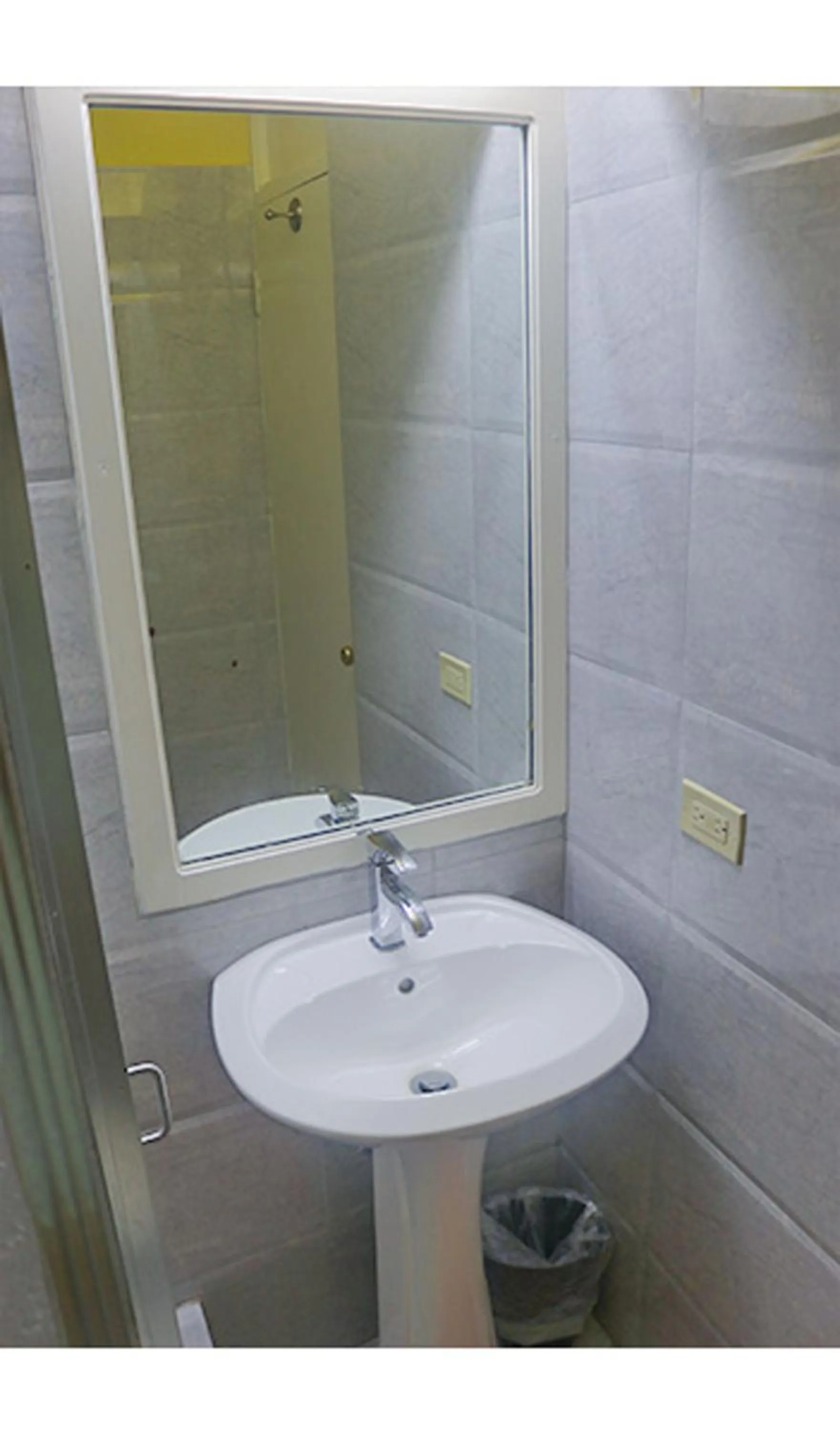 Bathroom in Conch Shell Beach Studio @ Sandcastles