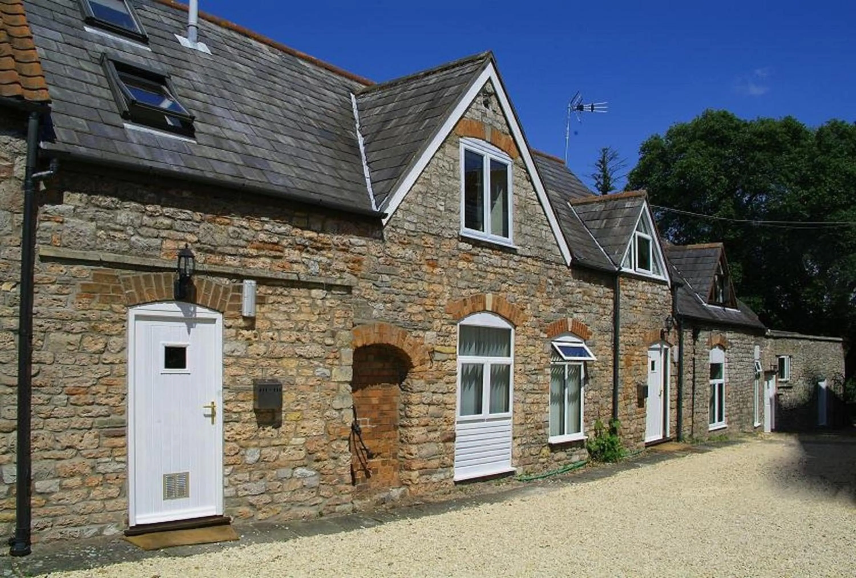 Facade/entrance in Best Western Henbury Lodge Hotel