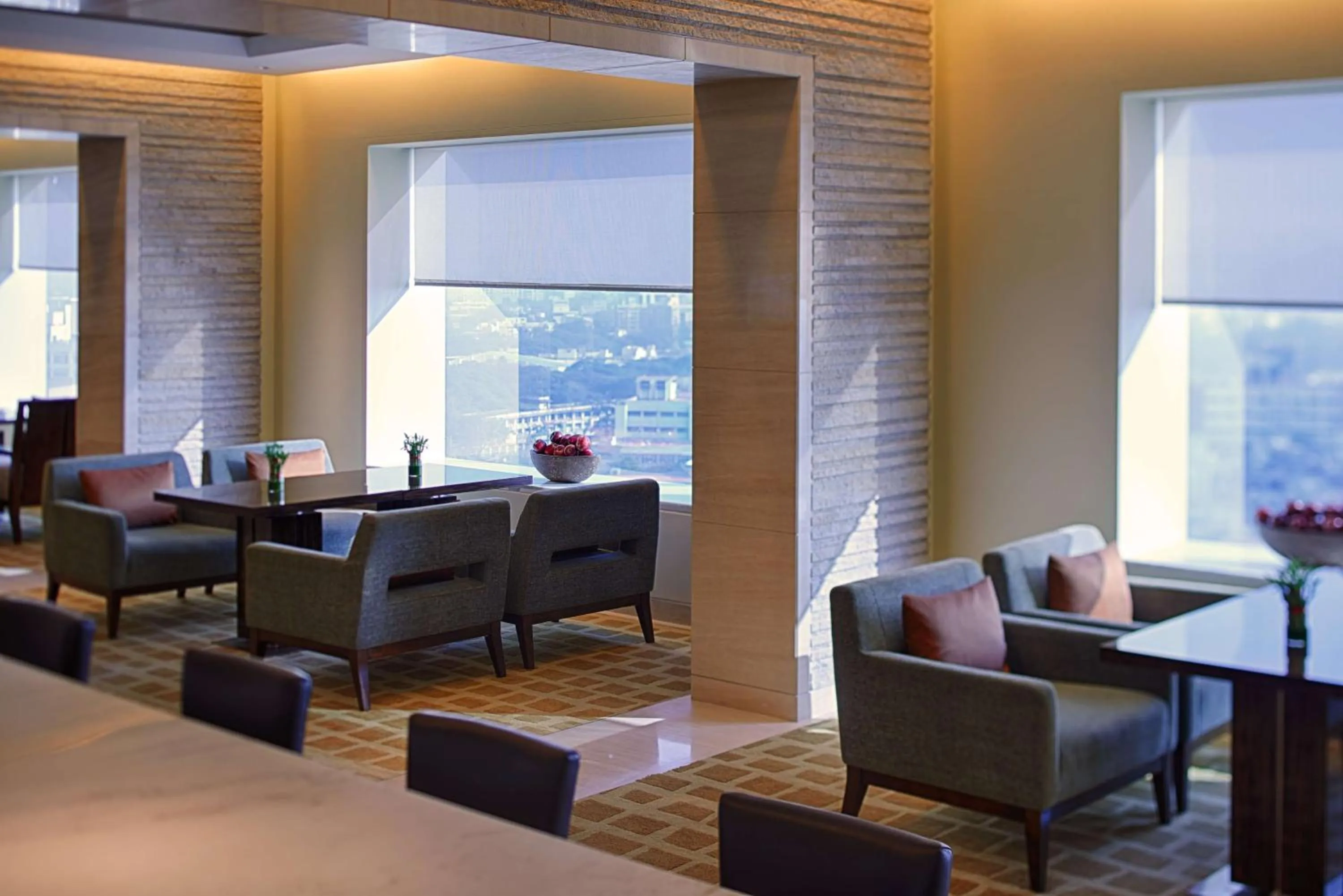 Lounge or bar in Hyatt Regency Chennai