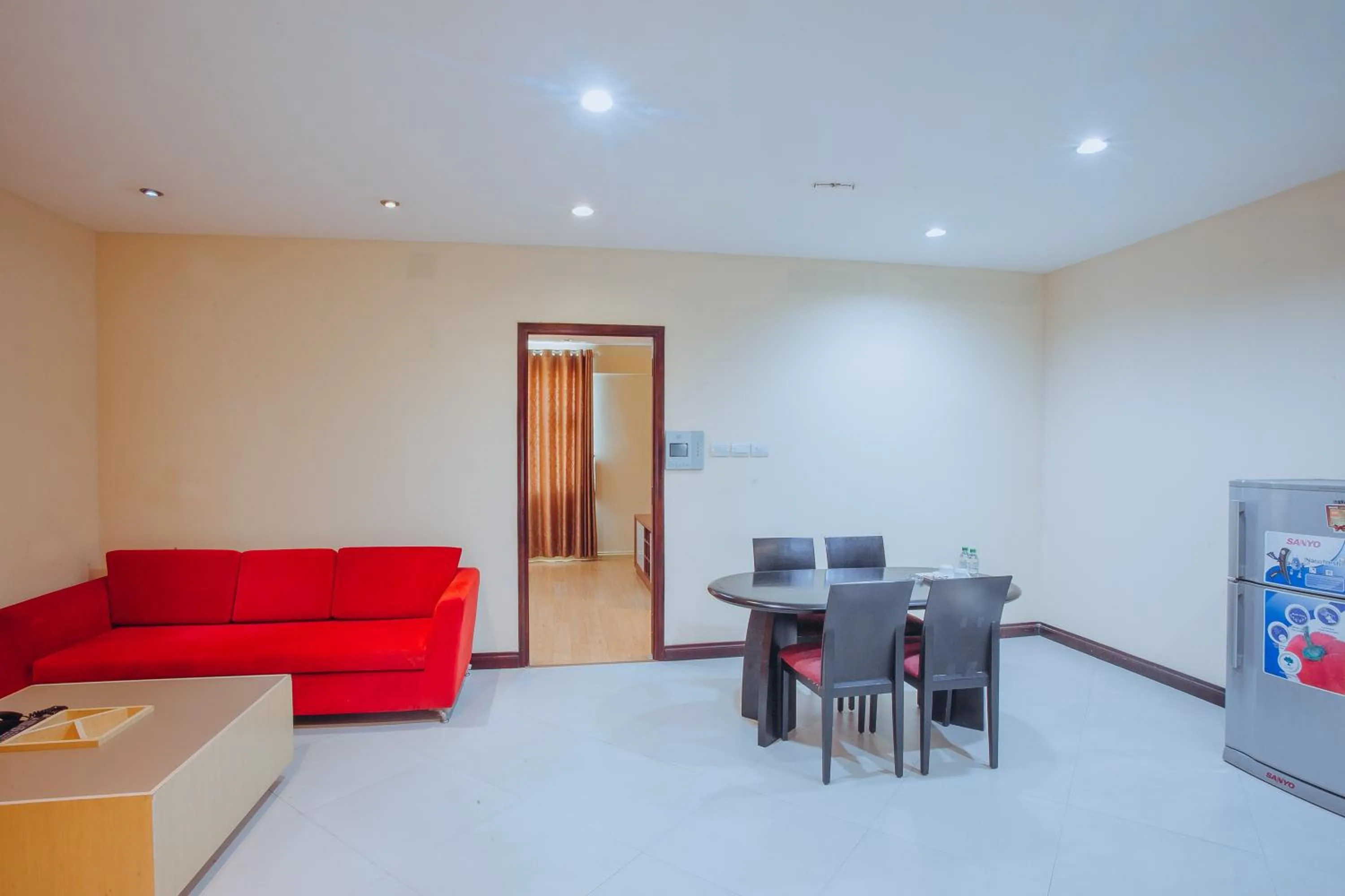 Living room in Vinh Trung Plaza Hotel