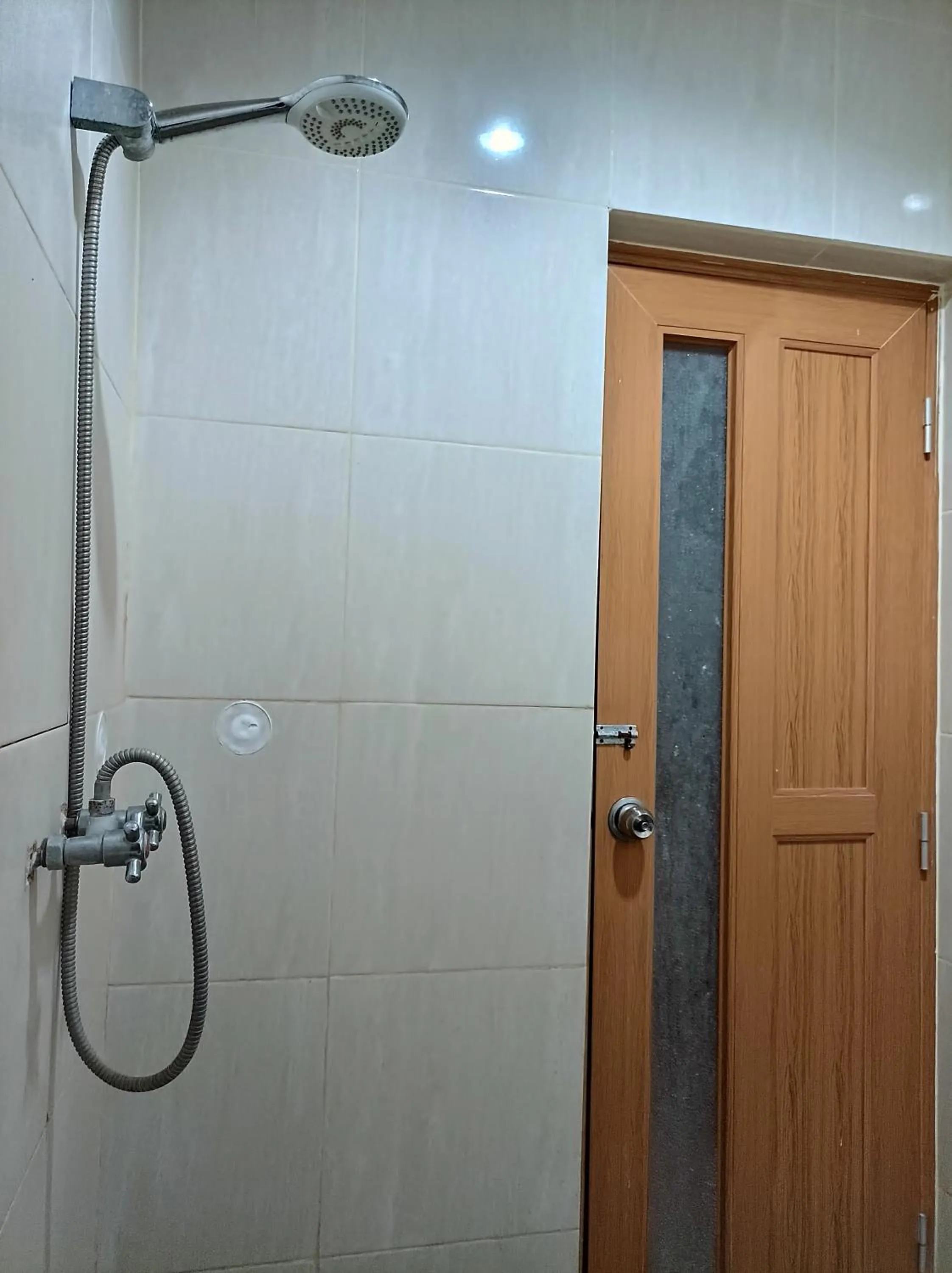 Shower in Sapta Petala Hotel