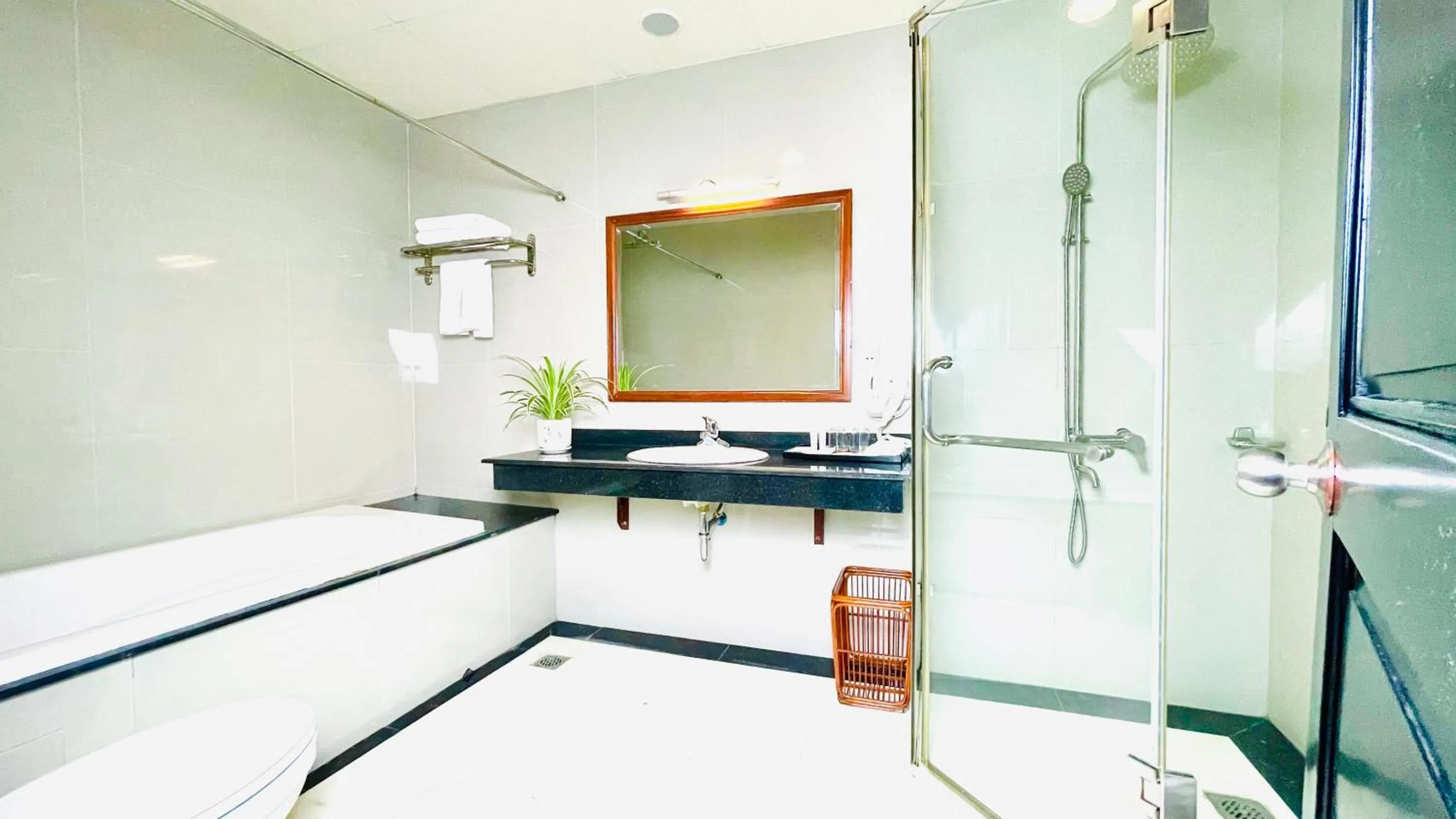 Bathroom in Sea Pearl Cat Ba Hotel