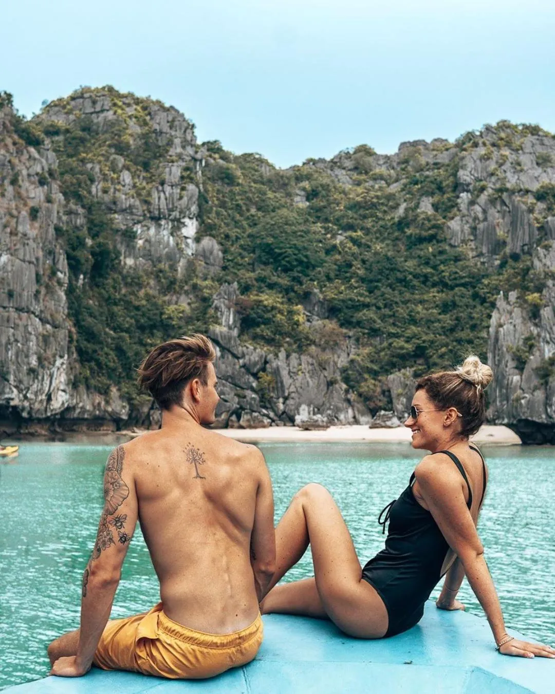 People in Sea Pearl Cat Ba Hotel