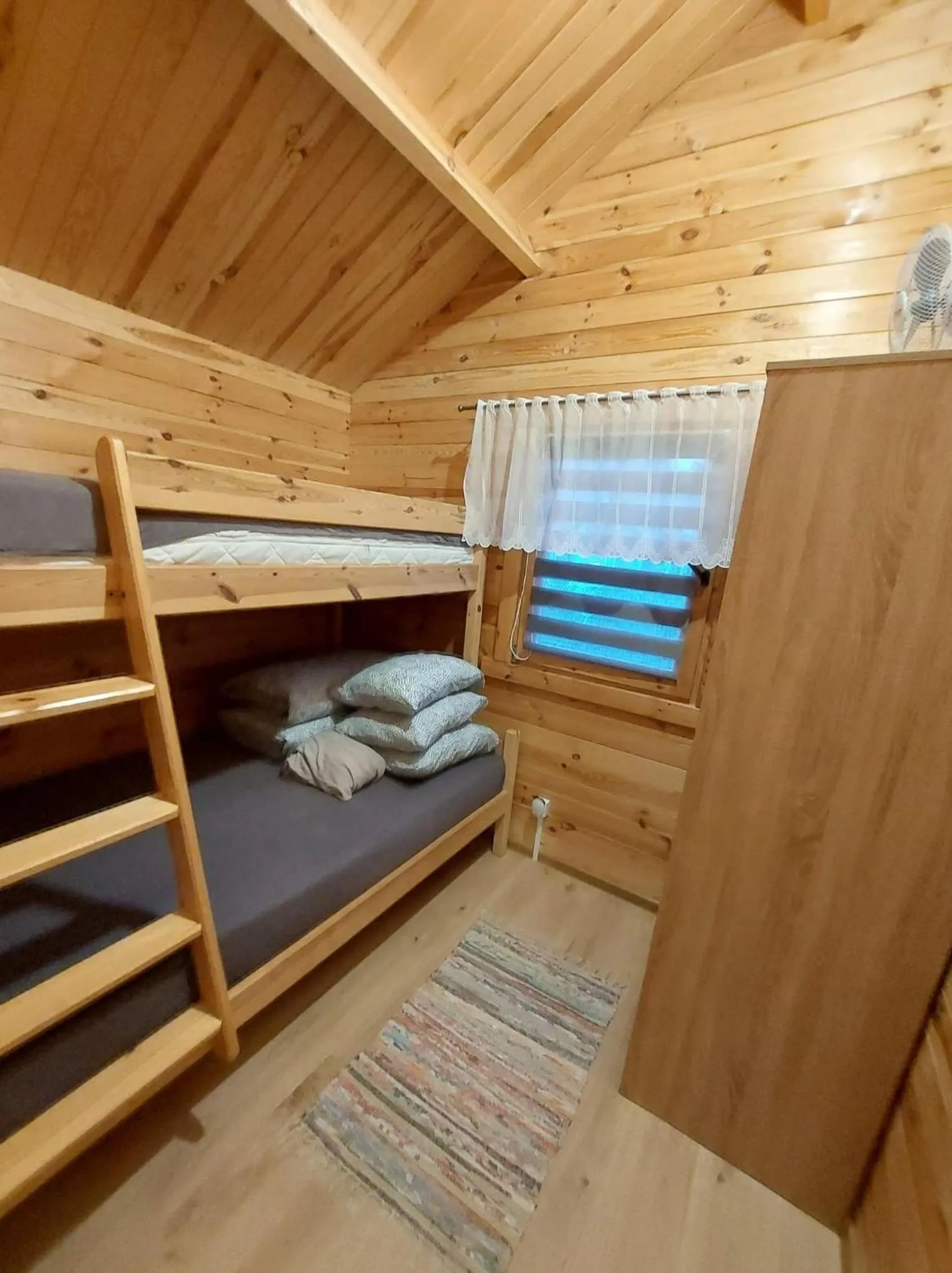 Photo of the whole room, Bed in Arcada