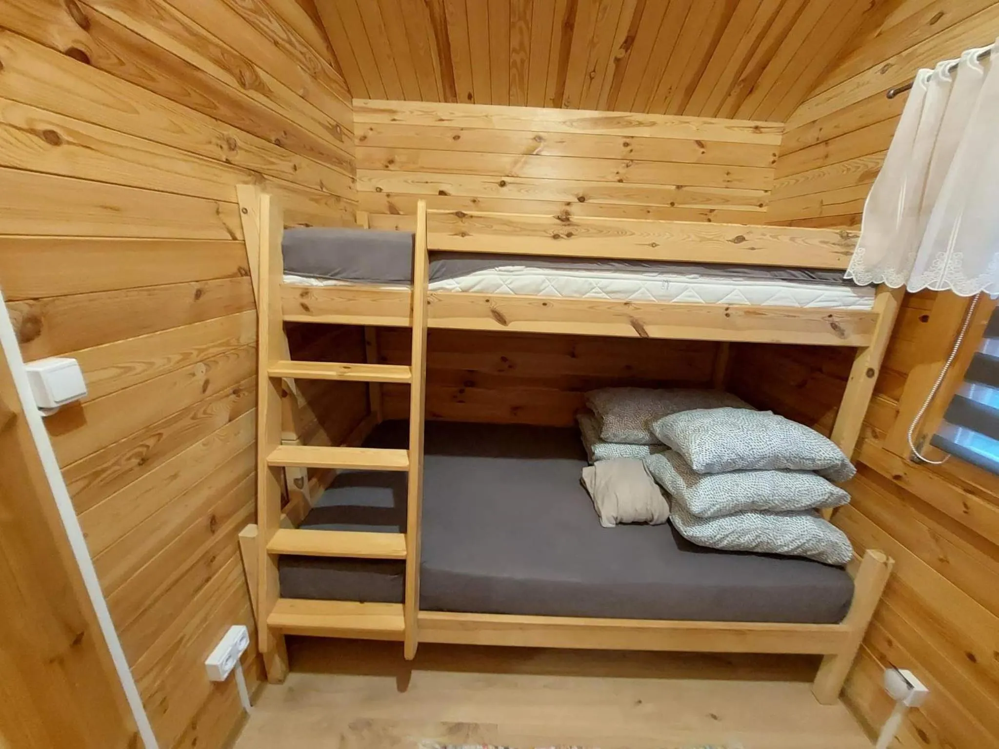 Photo of the whole room, Bed in Arcada