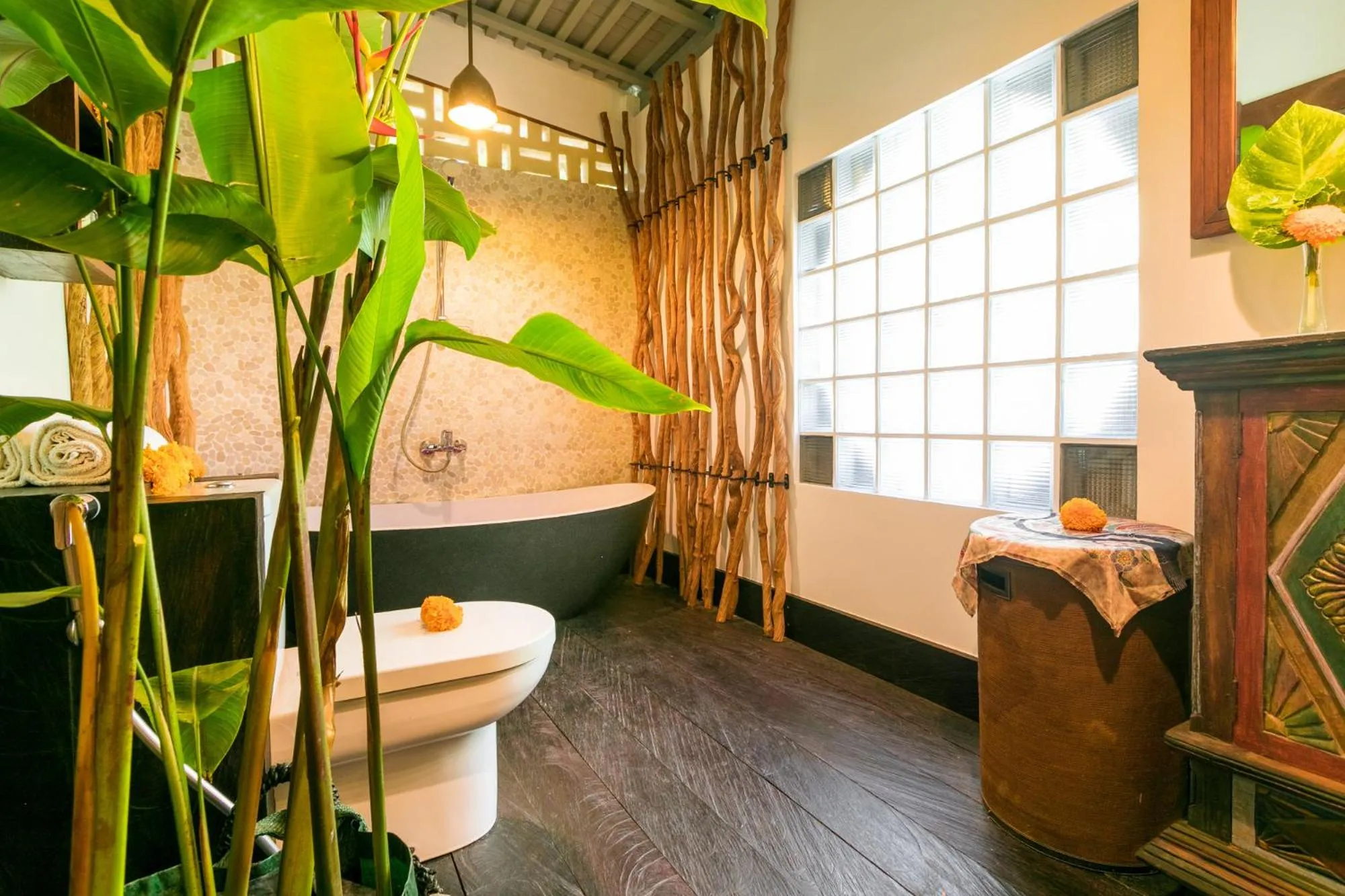 Toilet in Villa Kampung Kecil Boutique Hotel