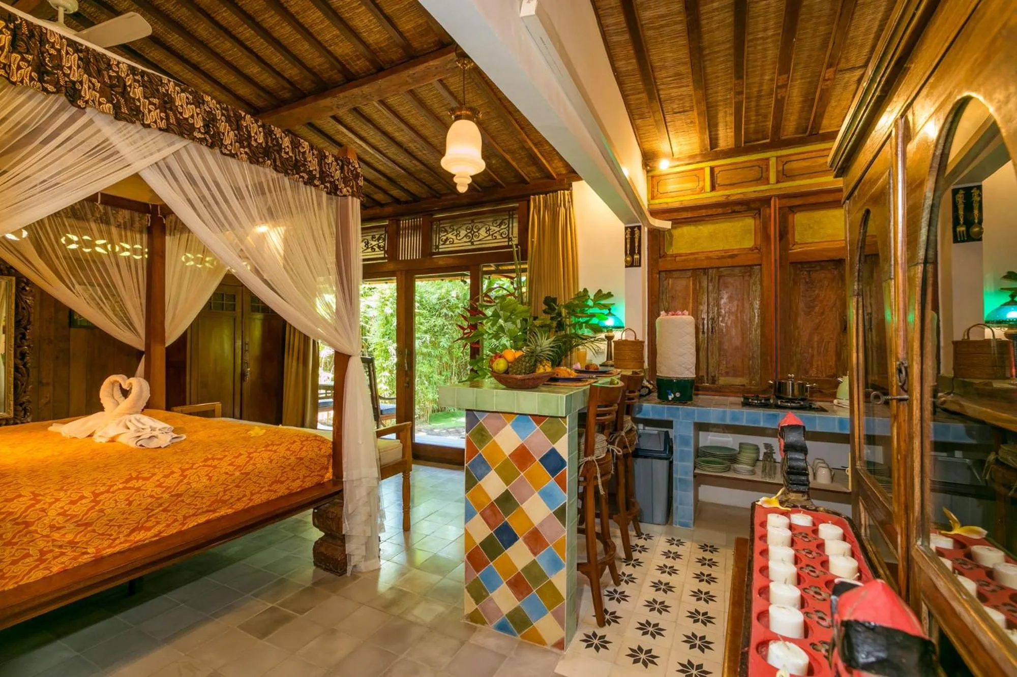 Coffee/tea facilities, Bed in Villa Kampung Kecil Boutique Hotel