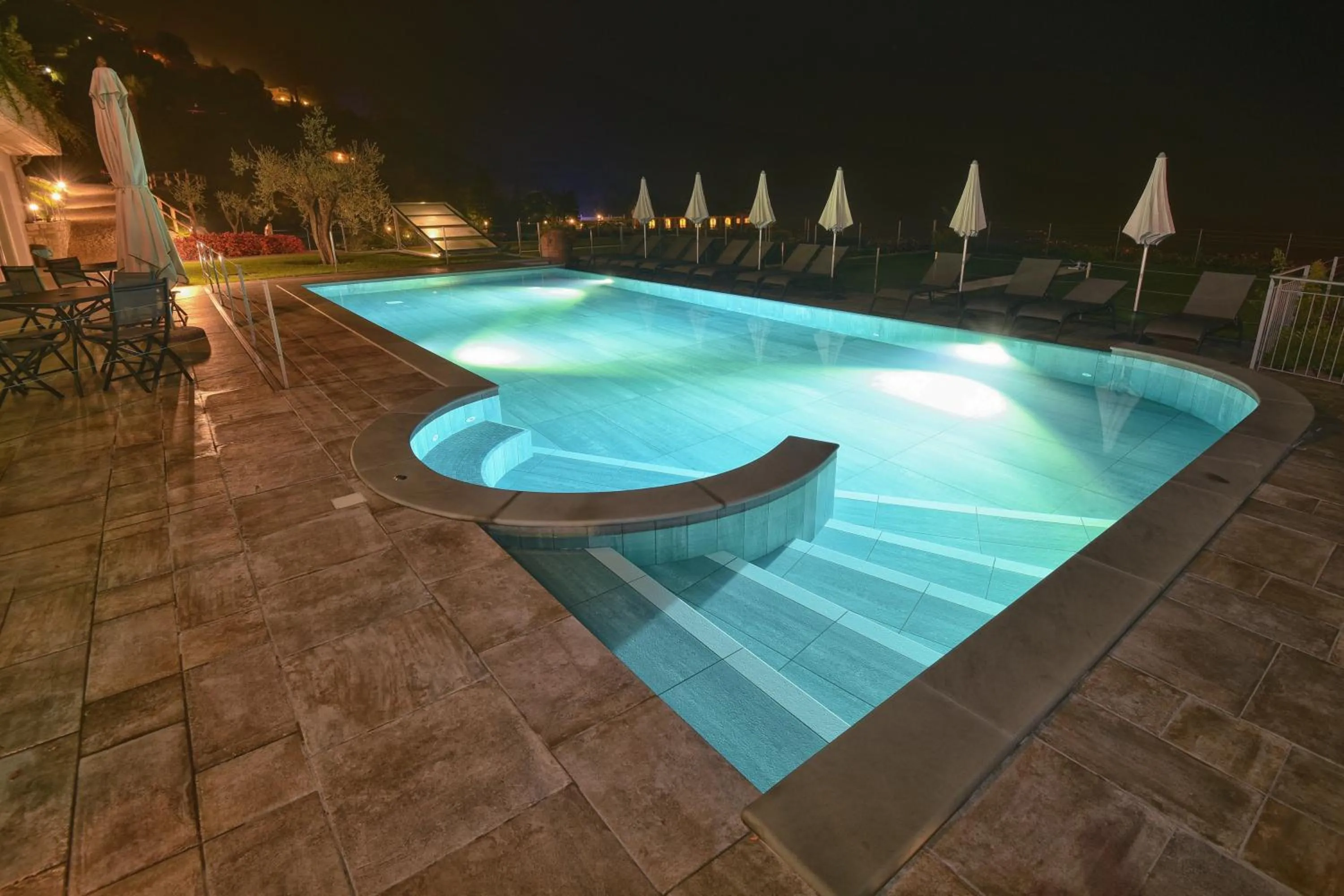 Swimming pool in La Dolce Vita Relais - Hotel Gallo