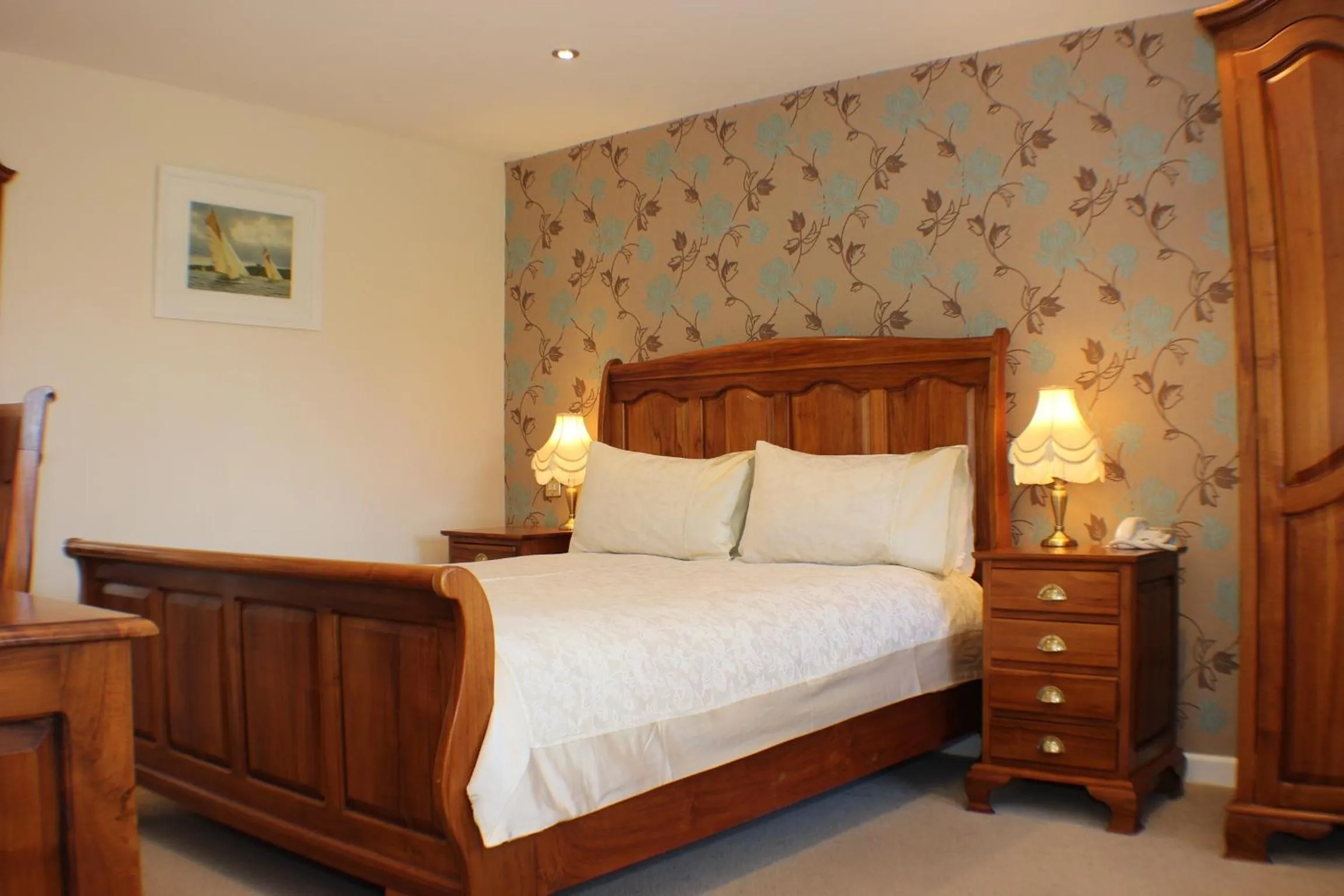 Bedroom, Bed in Rose in Vale Country House Hotel