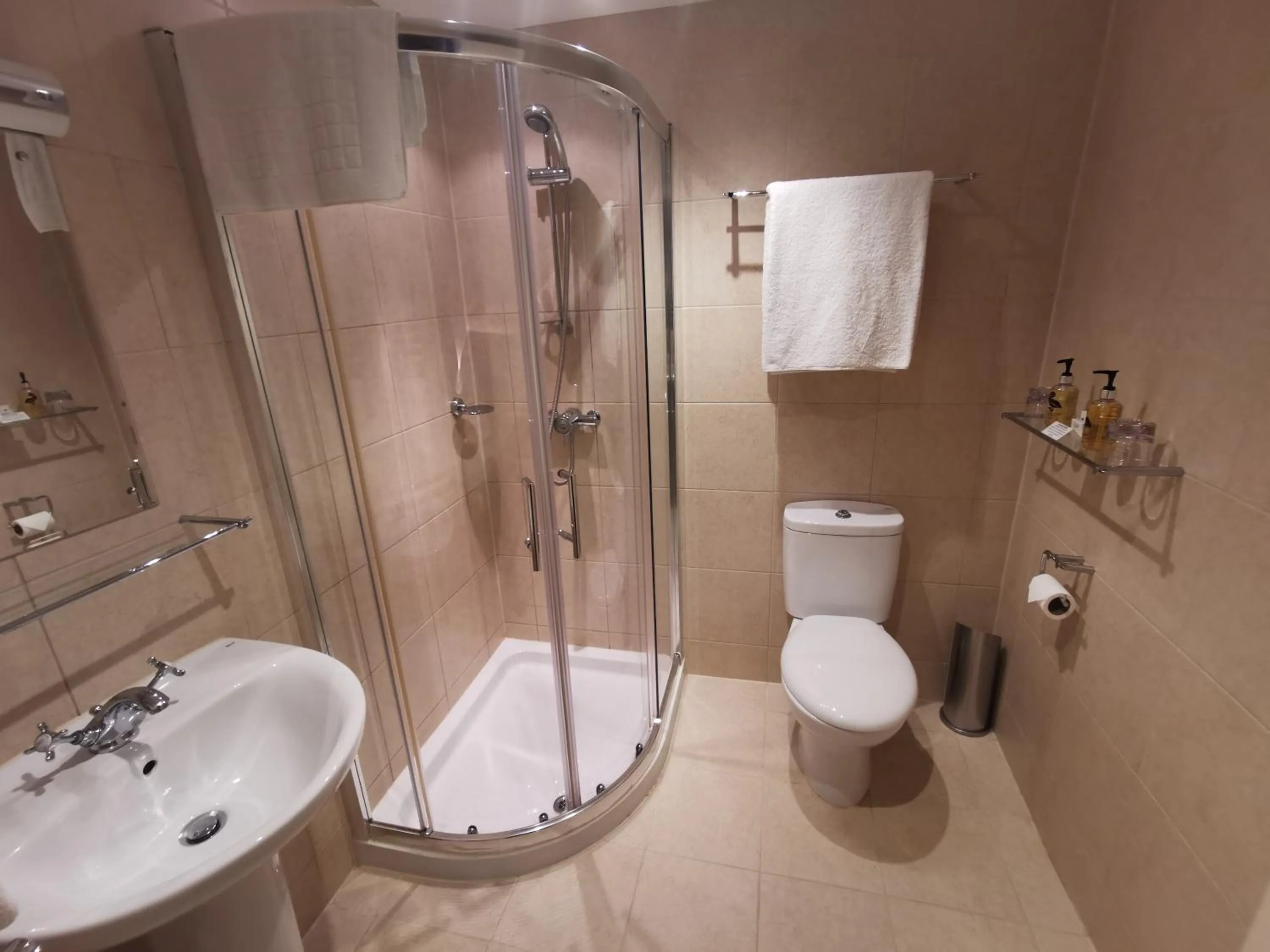 Shower in Rose in Vale Country House Hotel