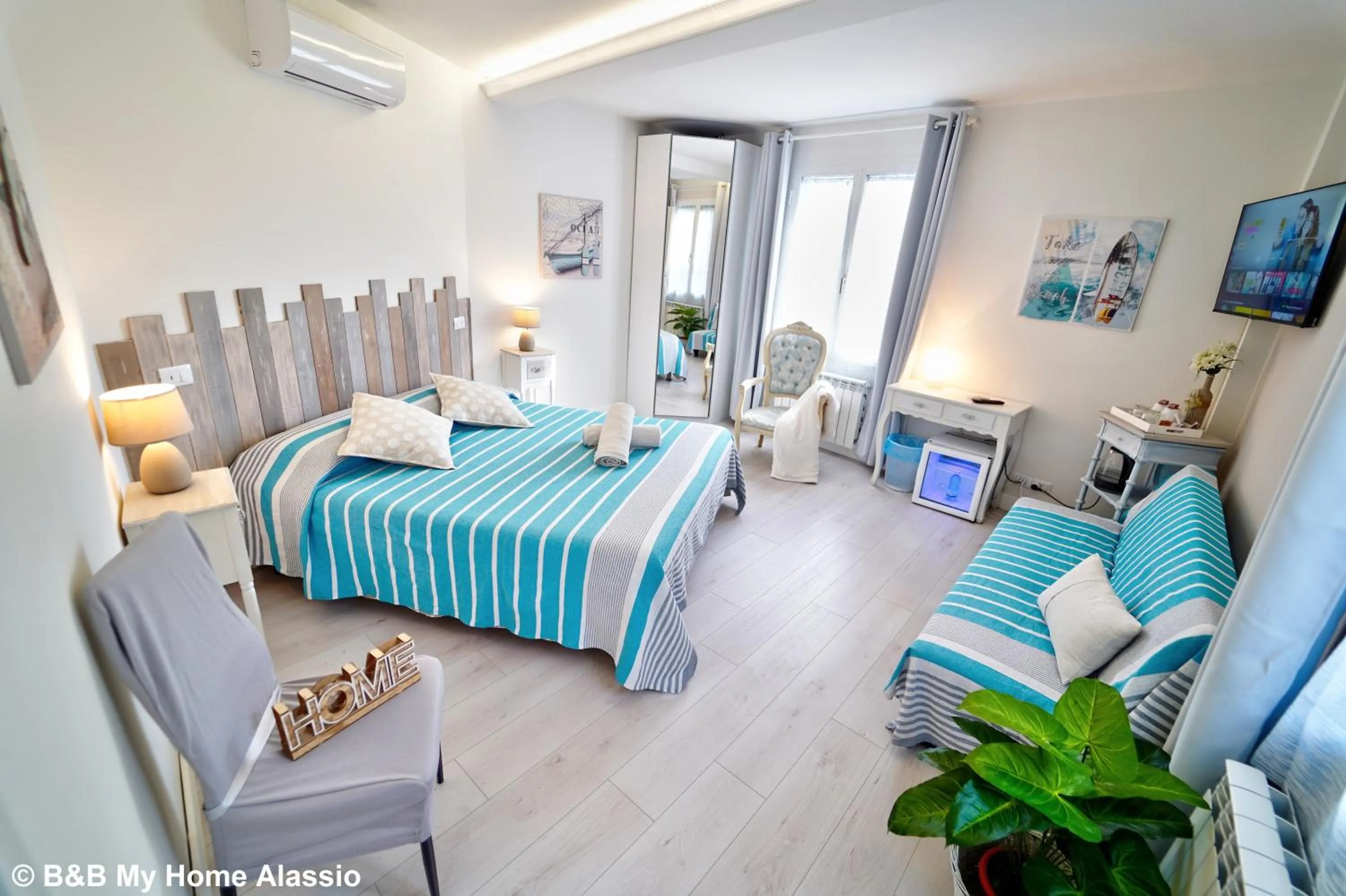 Photo of the whole room, Bed in Bed & Breakfast My Home - Alassio