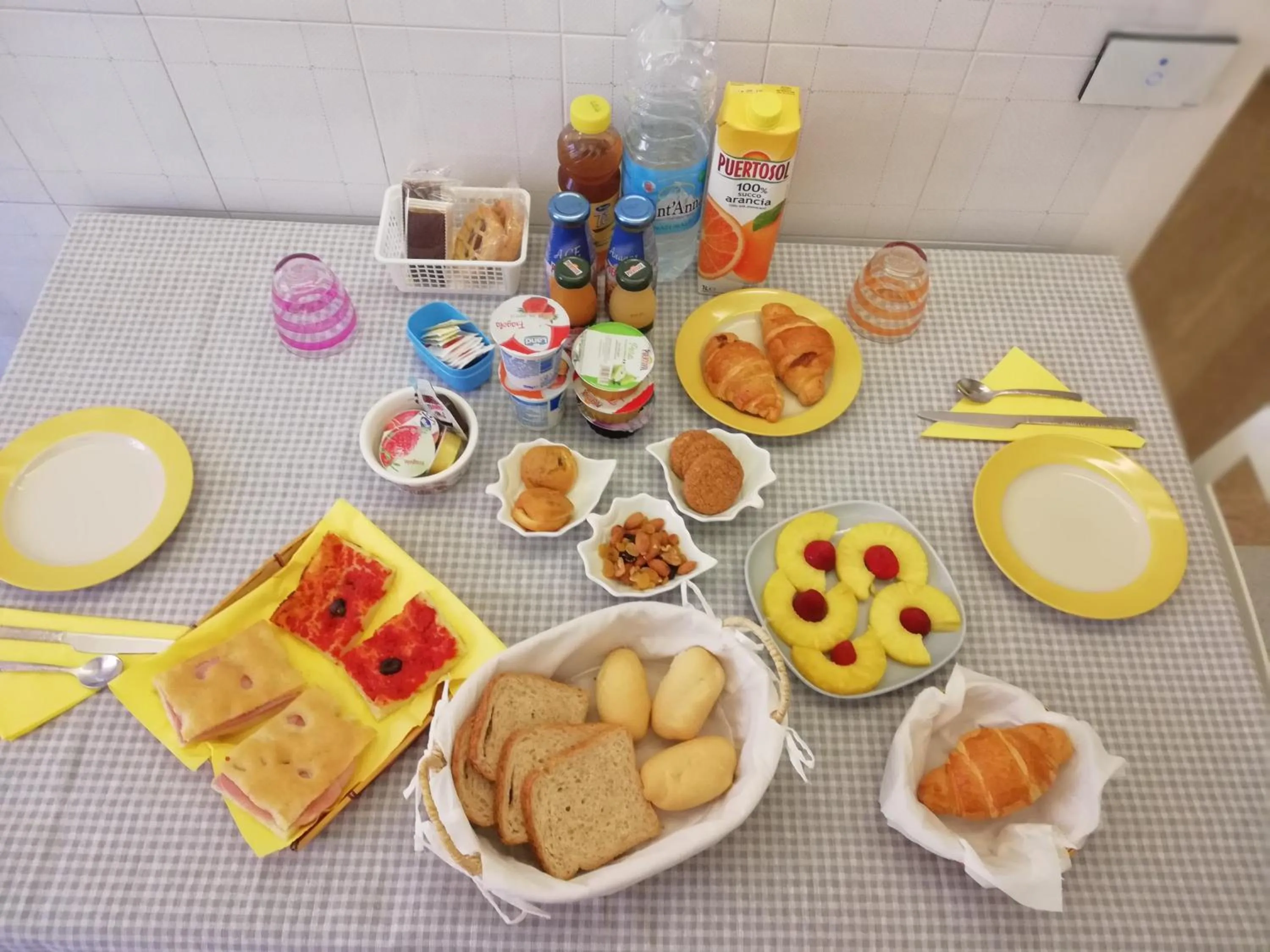 Food in Bed & Breakfast My Home - Alassio