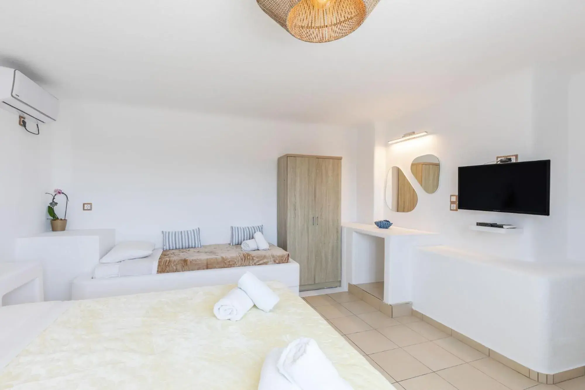 Bed in Mykonian Breeze Bed in Mykonian Breeze