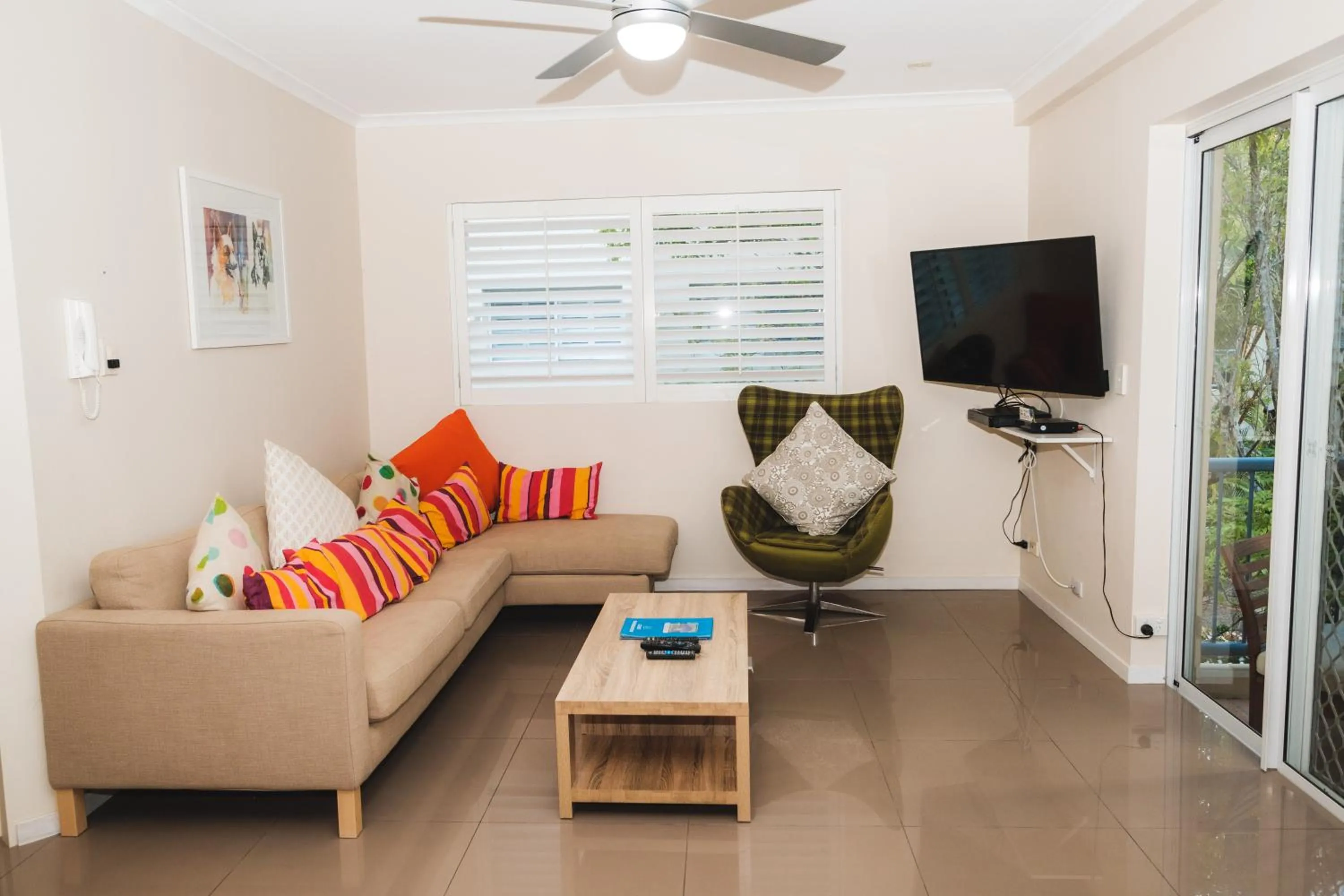 Living room in Sanctuary Lake Apartments