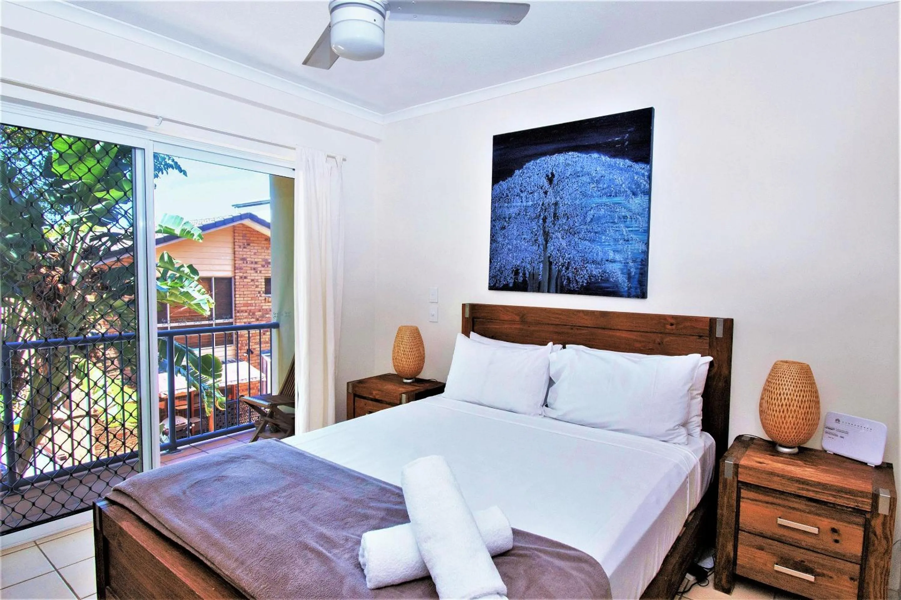 Bedroom, Bed in Sanctuary Lake Apartments