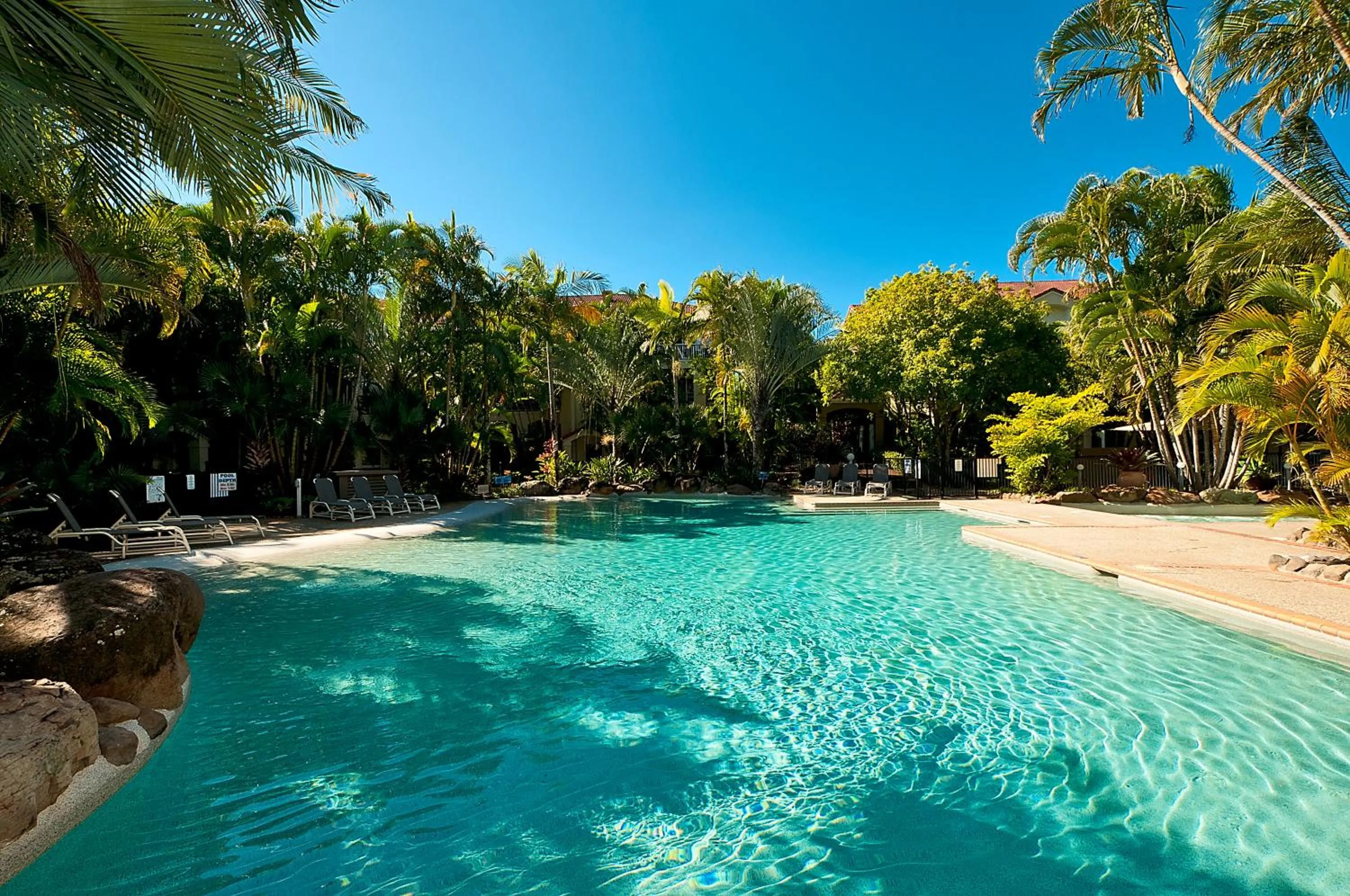 Day in Sanctuary Lake Apartments