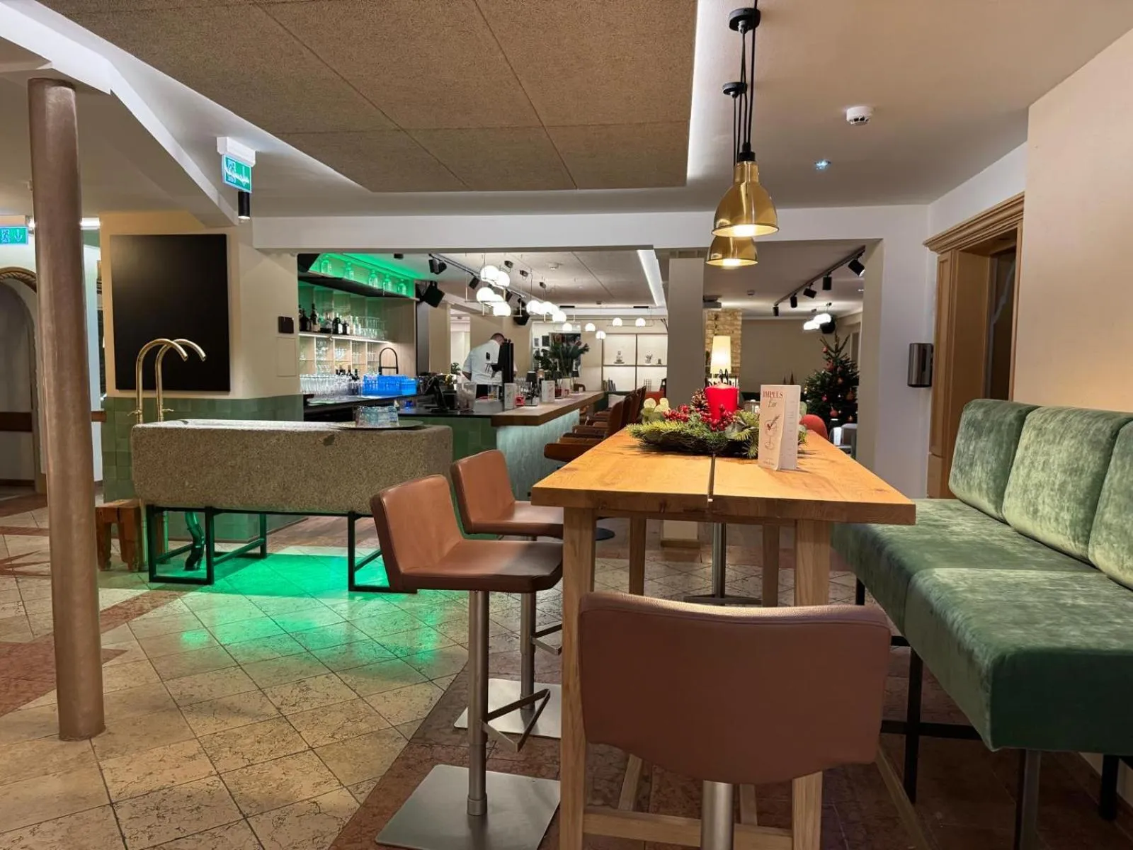 Lounge or bar in Impuls Hotel Tirol