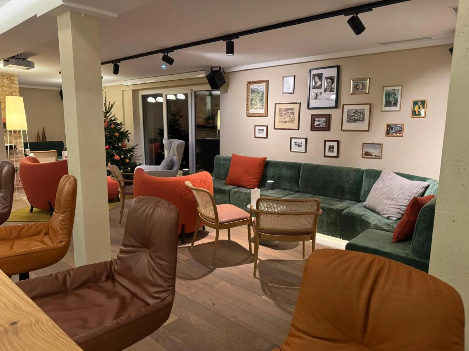 Lounge or bar in Impuls Hotel Tirol
