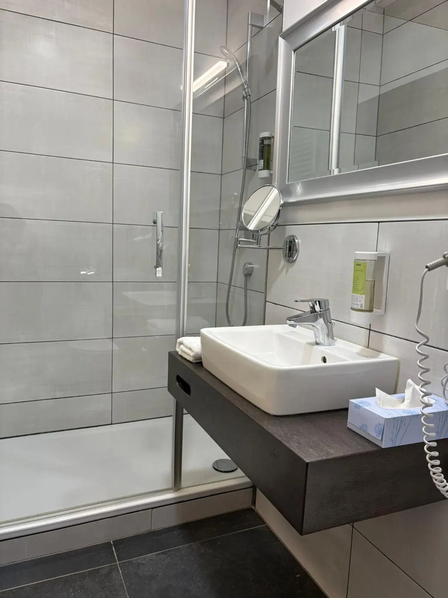 Single Room - single occupancy in Hotel Athen Kelsterbach Frankfurt Airport Single Room - single occupancy in Hotel Athen Kelsterbach Frankfurt Airport