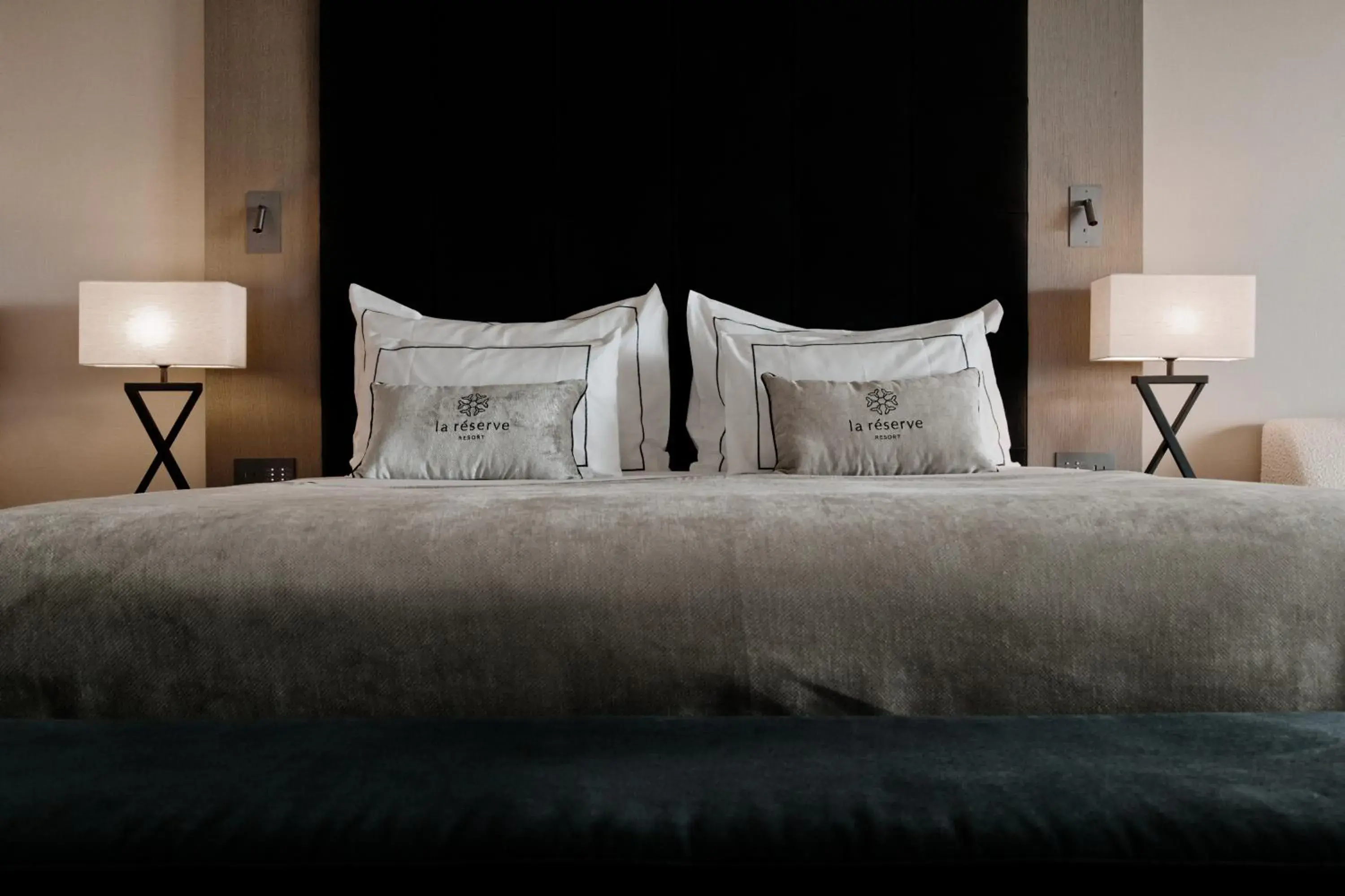 Bed in La Réserve Resort Bed in La Réserve Resort