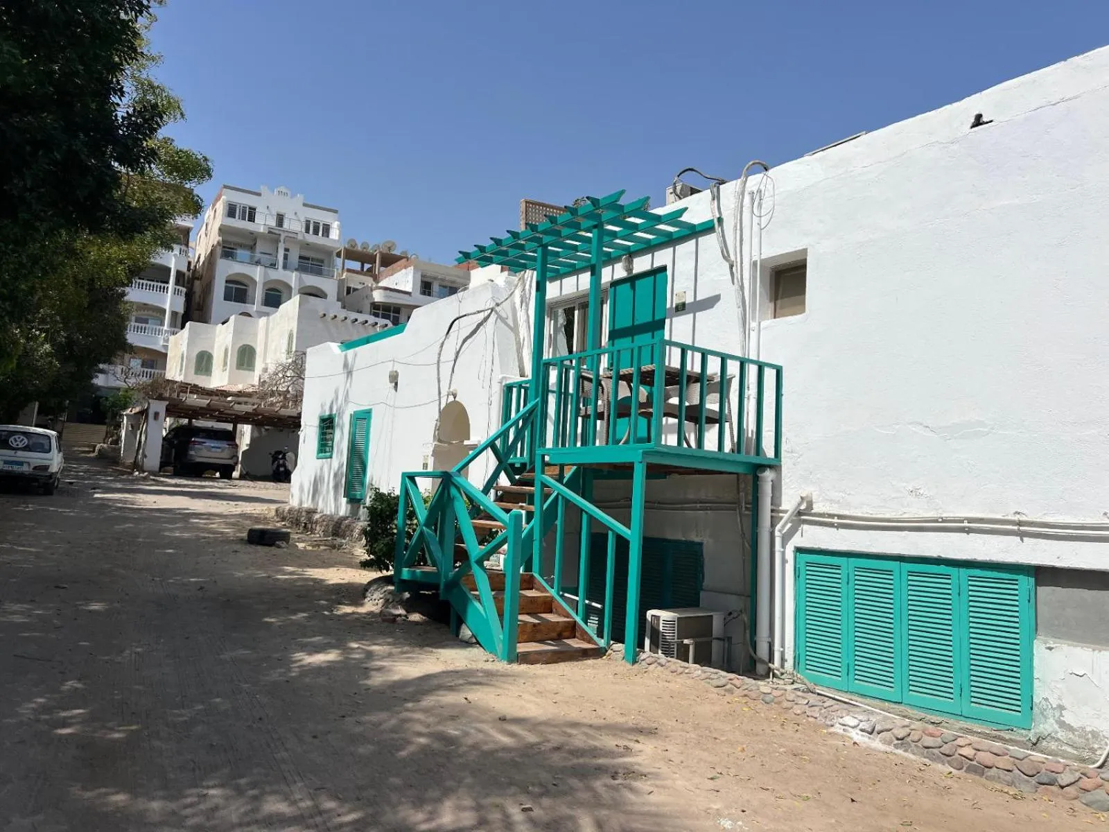 Facade/entrance in Lilly Rooms and Studio