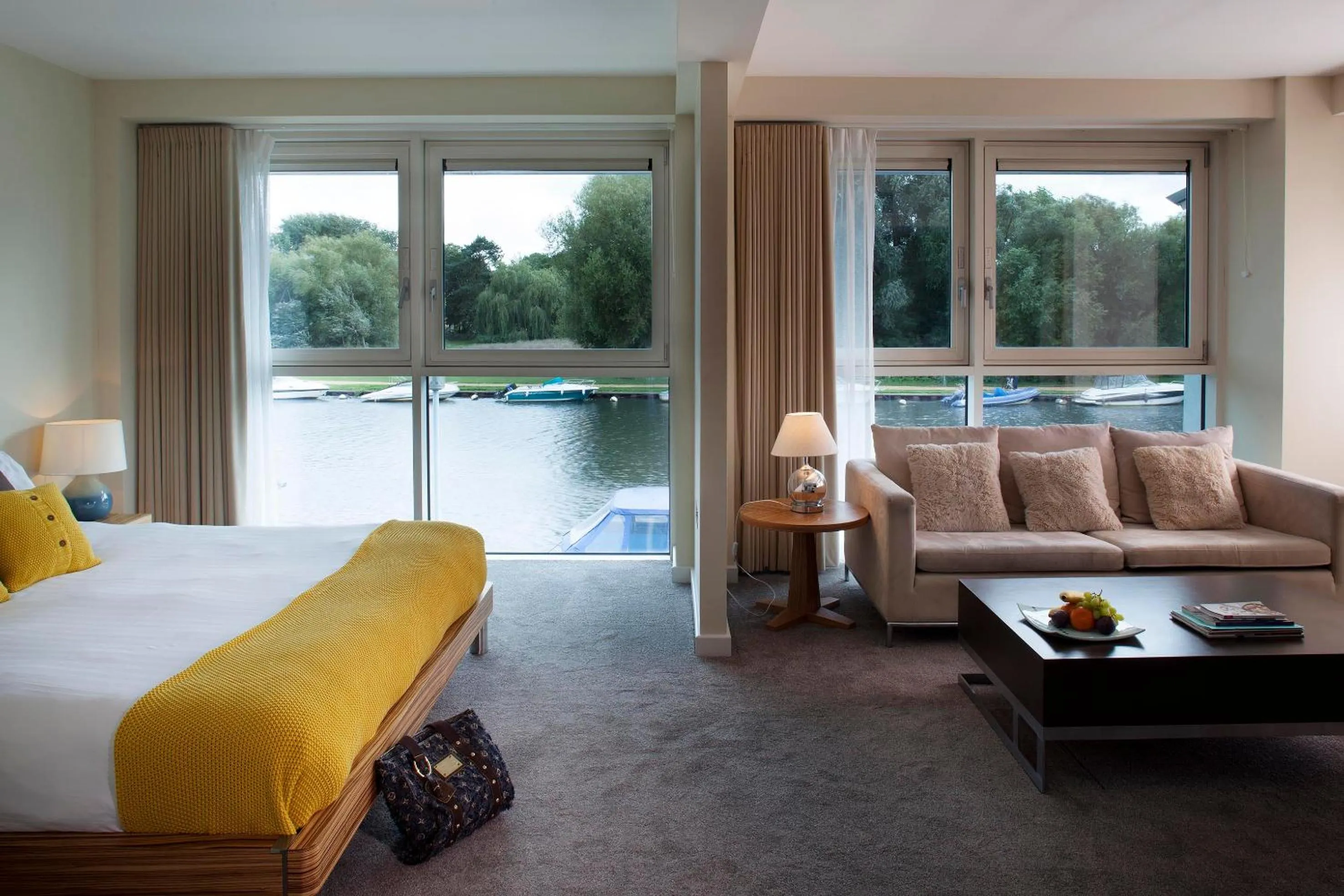 Bed in Captain's Club Hotel & Spa