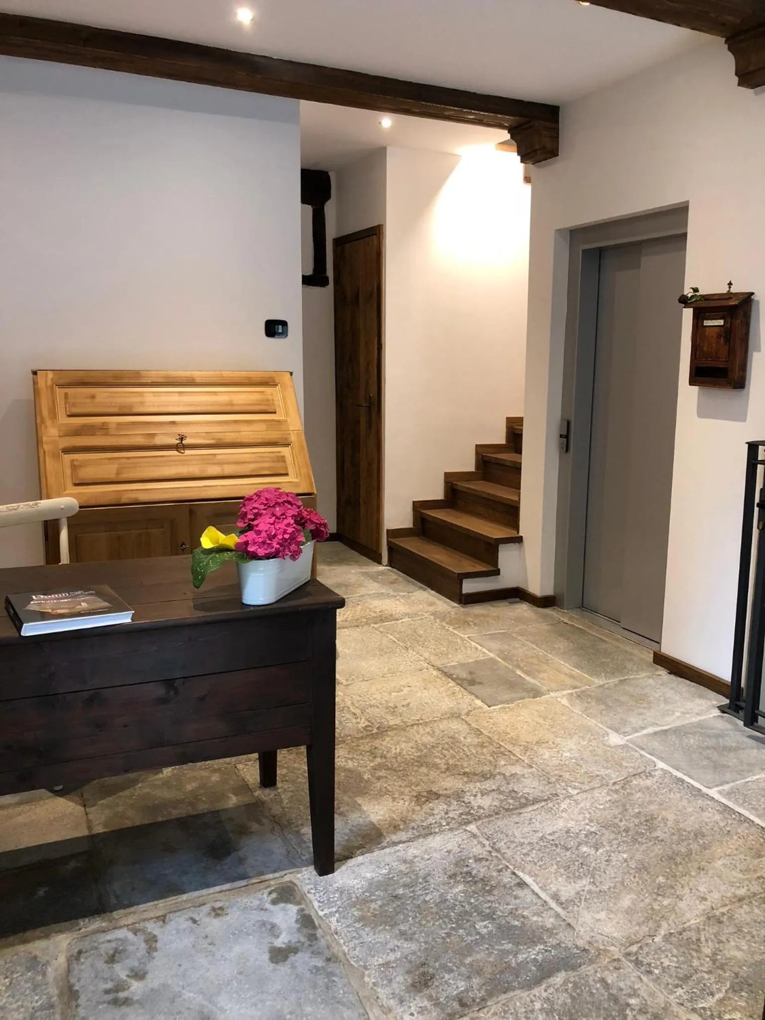 Property building in NicoMat Rooms