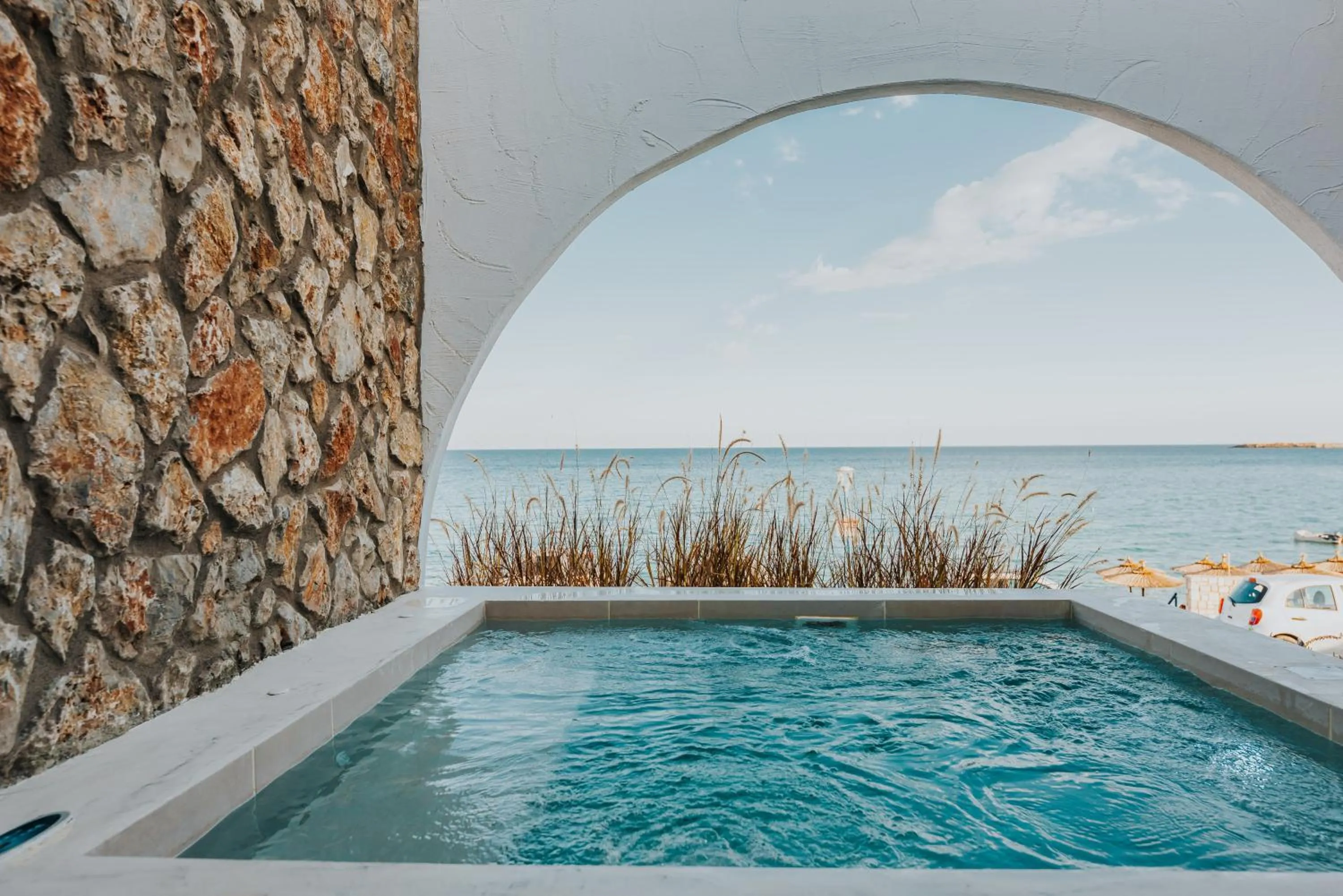 Delfini Beach Hotel & Suites