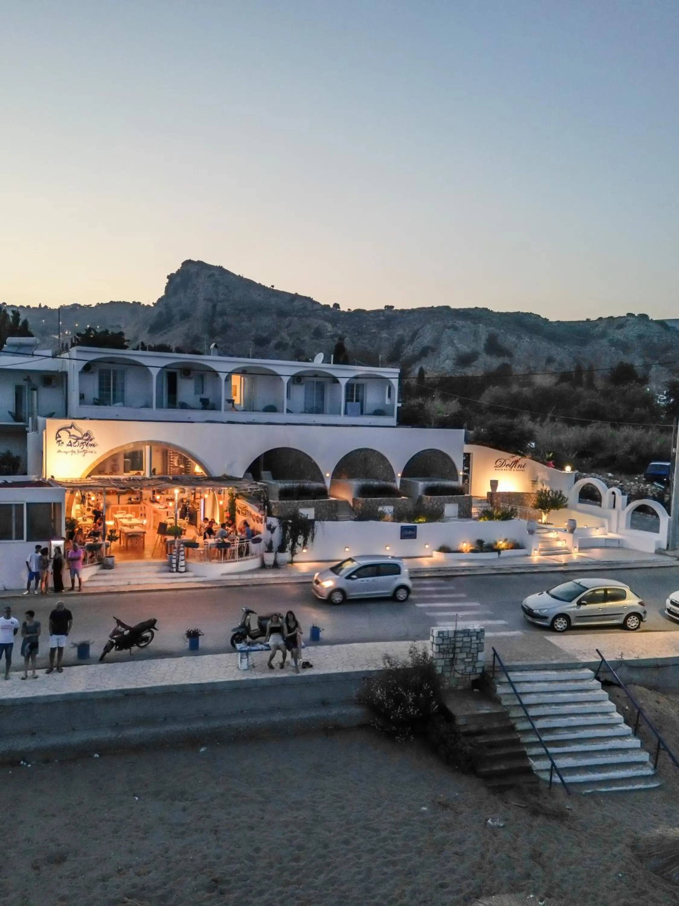 Delfini Beach Hotel & Suites