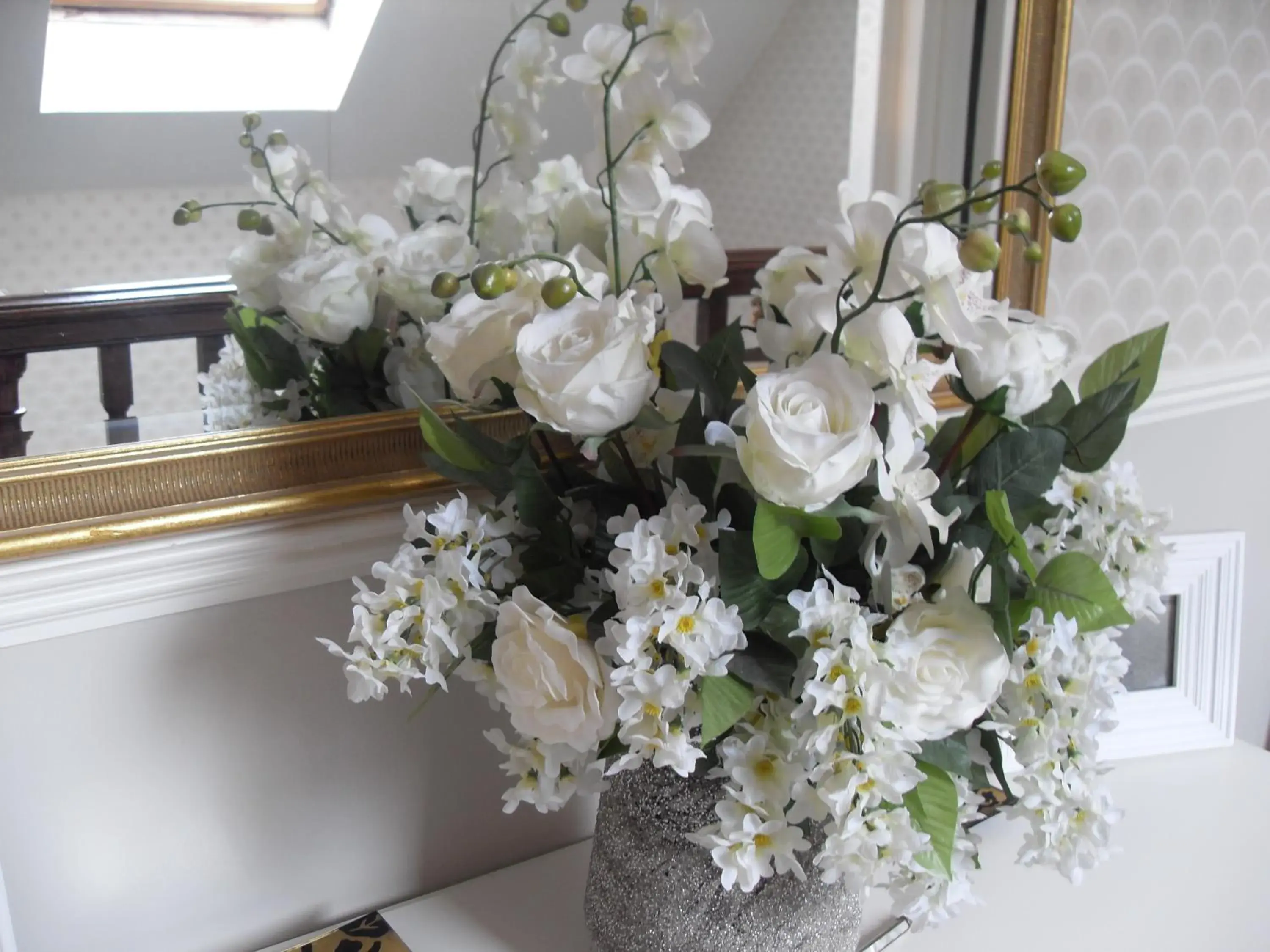 Lobby or reception in Jessop House Lobby or reception in Jessop House