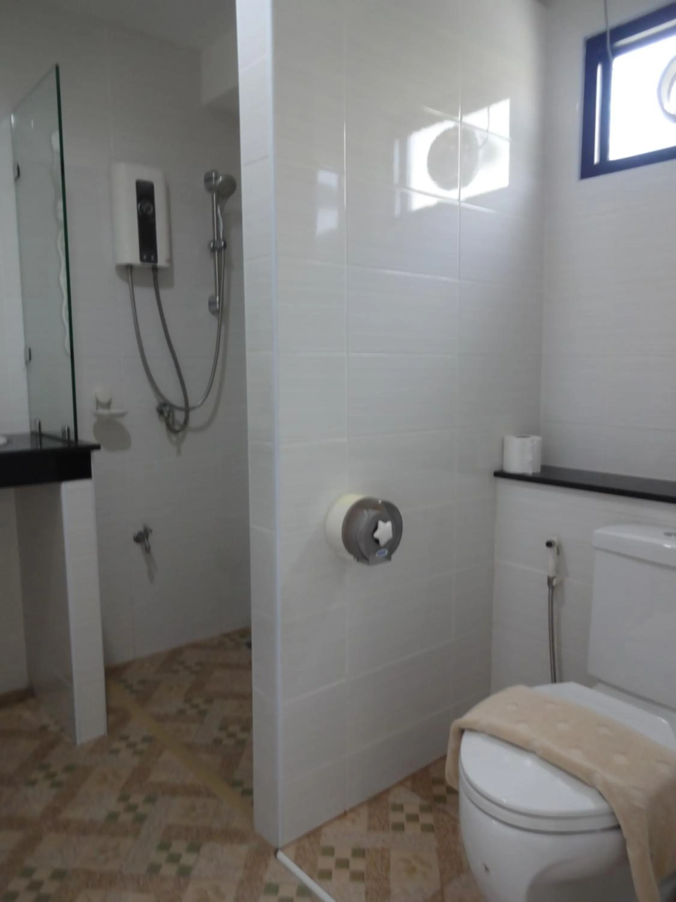 Shower in Rena House Chiang Mai