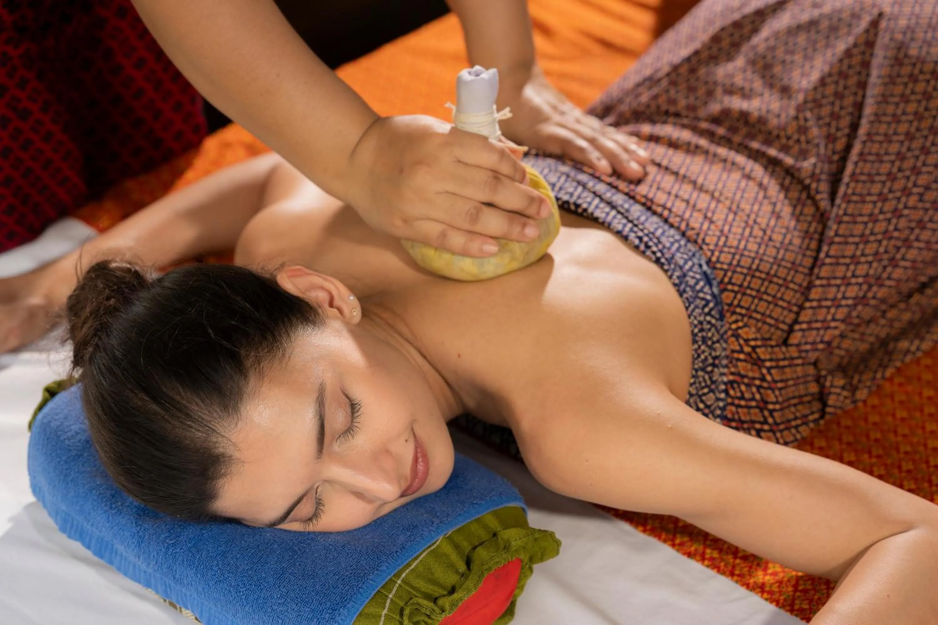 Massage in The Float House River Kwai