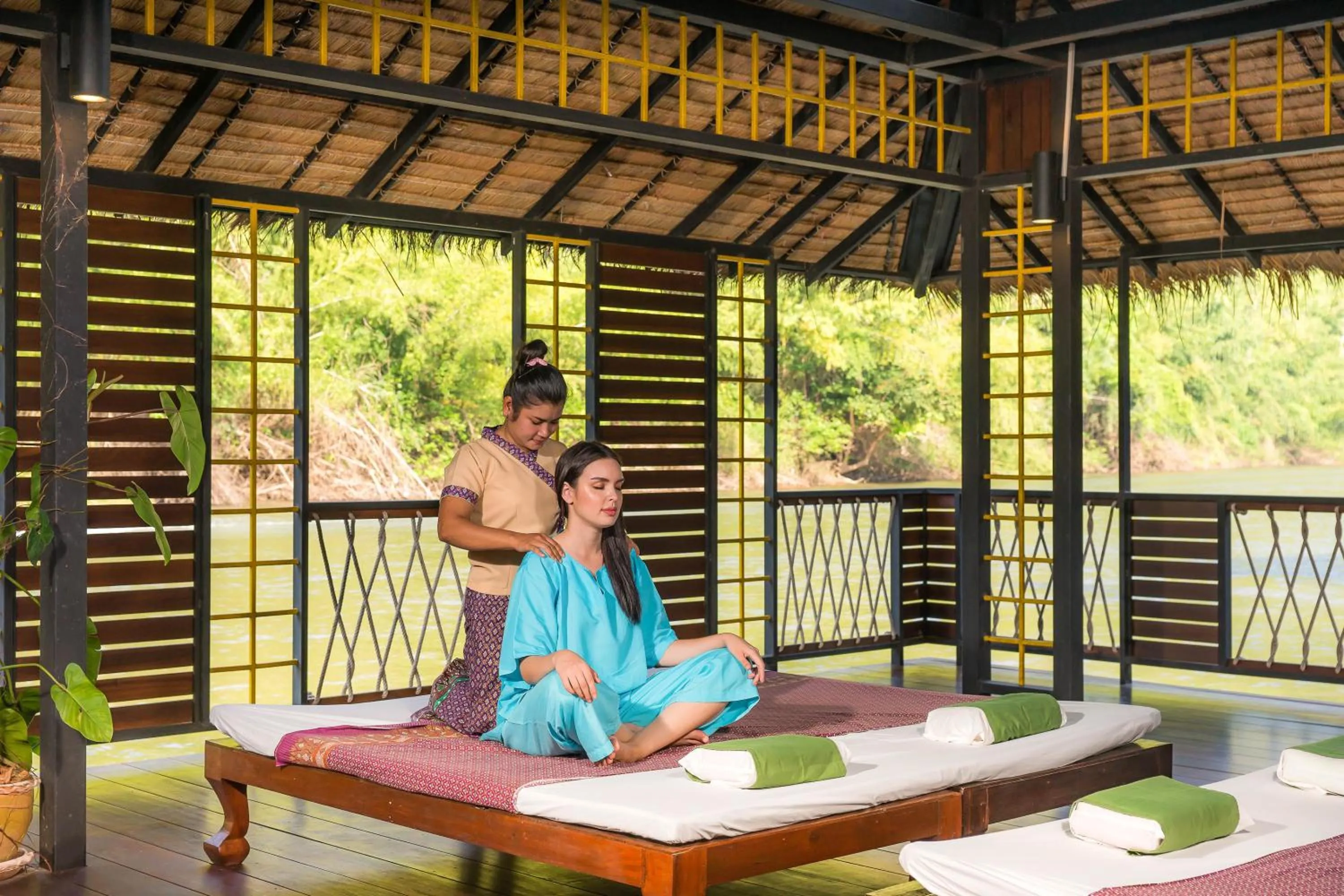 Massage in The Float House River Kwai