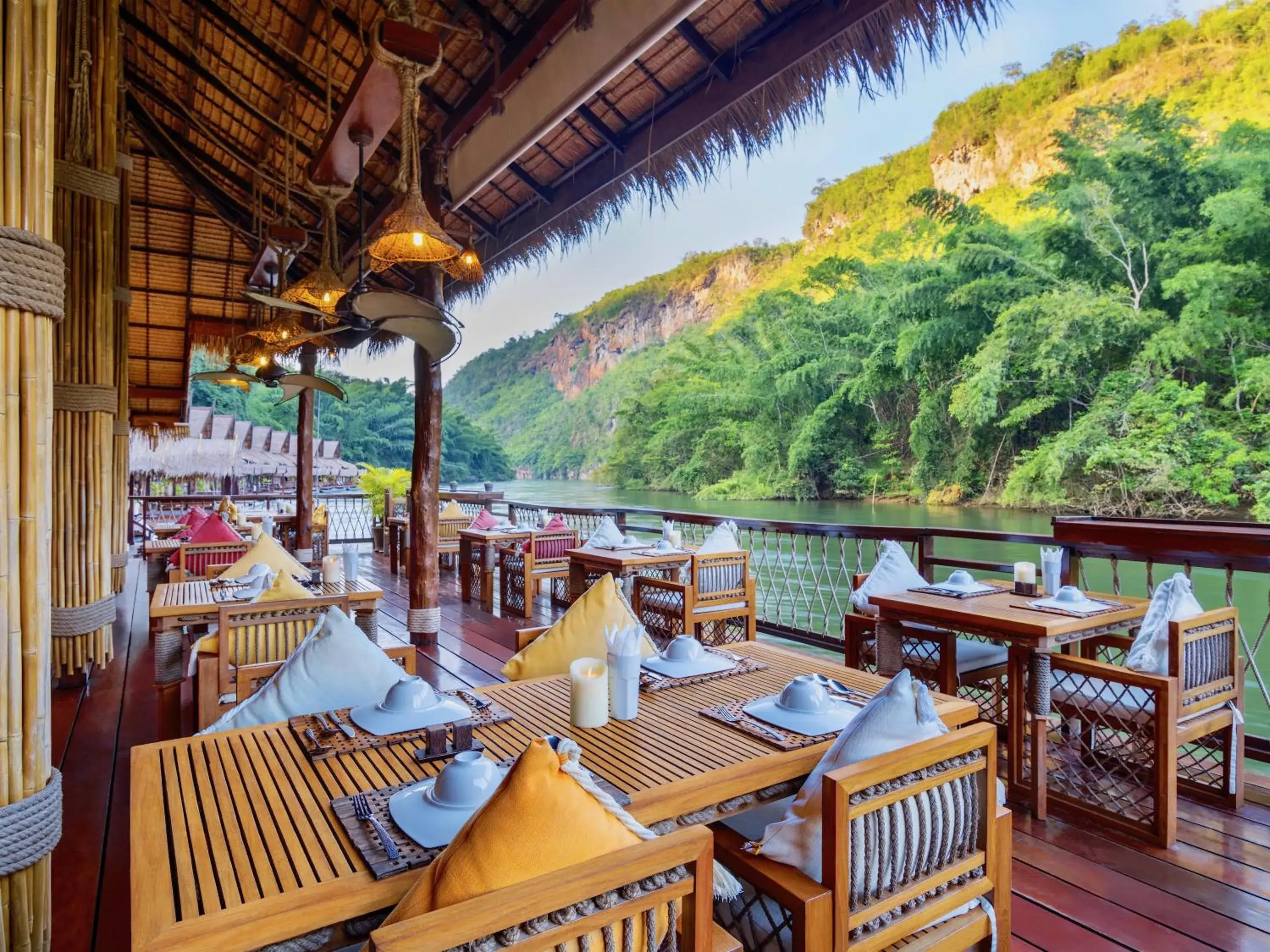 Restaurant/places to eat in The Float House River Kwai Restaurant/places to eat in The Float House River Kwai