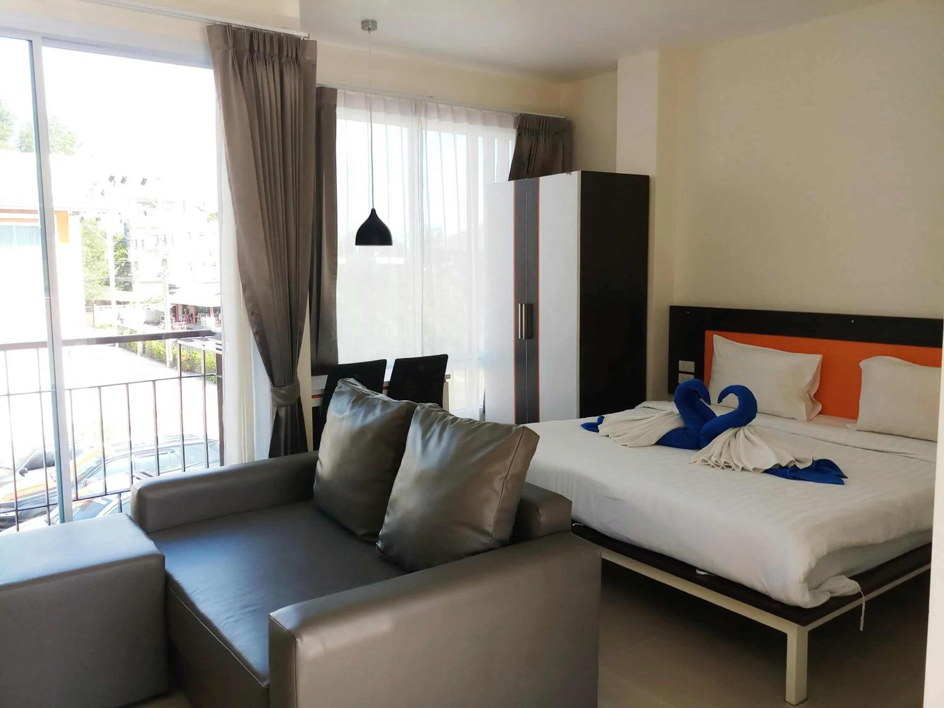 Bed in Long N Joy Samui