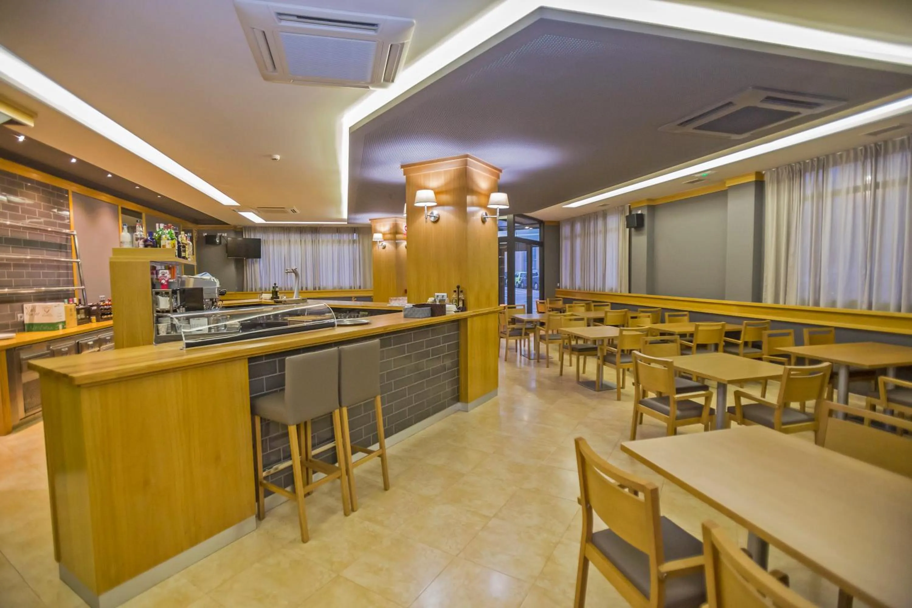 Restaurant/places to eat in Hotel Teruel