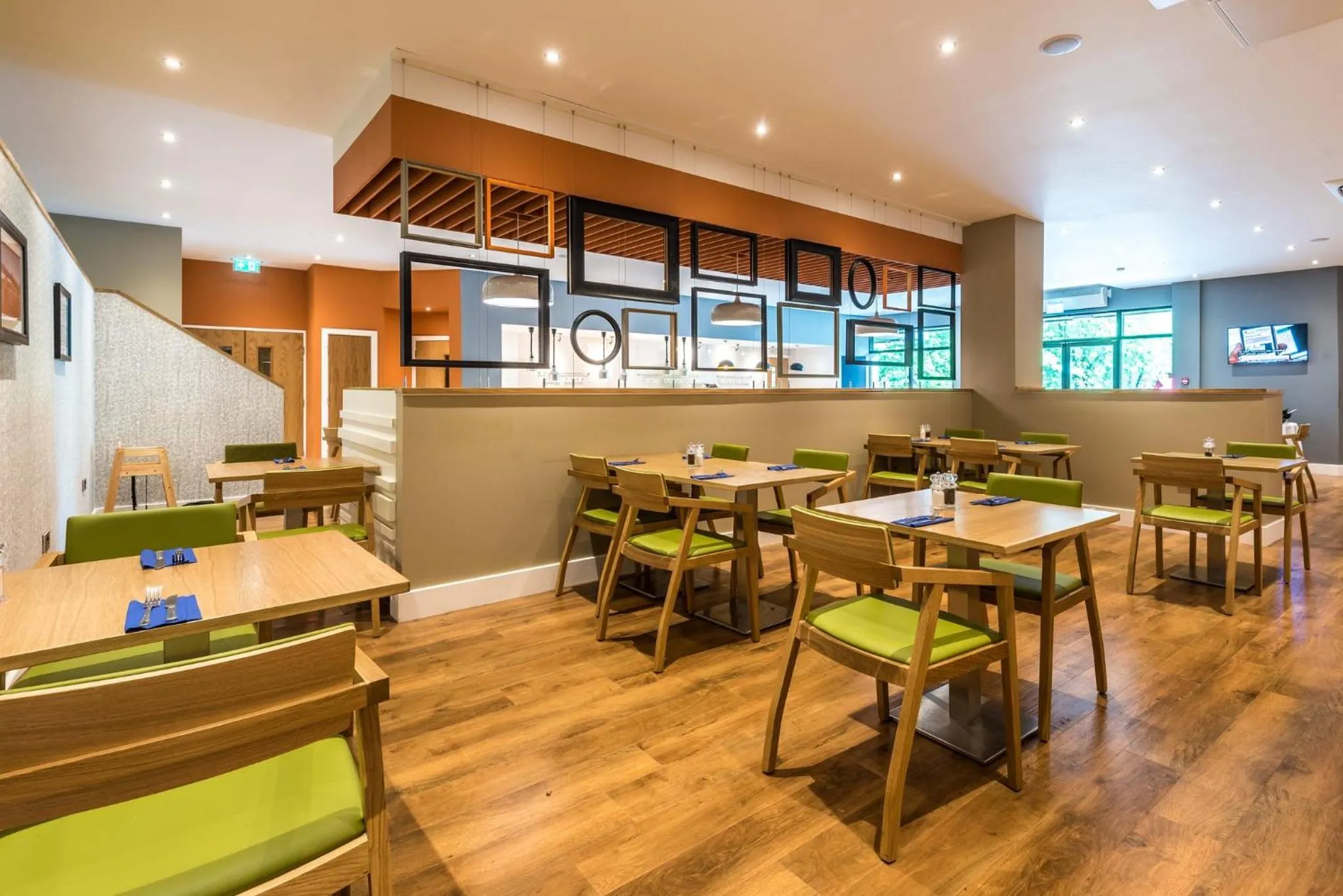 Restaurant/places to eat in Holiday Inn Lancaster by IHG