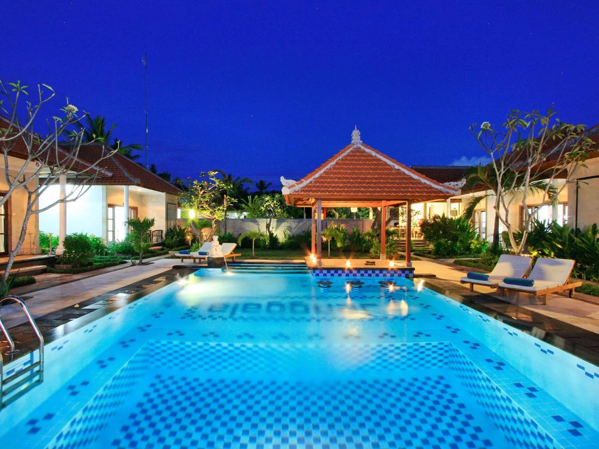 Swimming pool in Pondok Jenggala