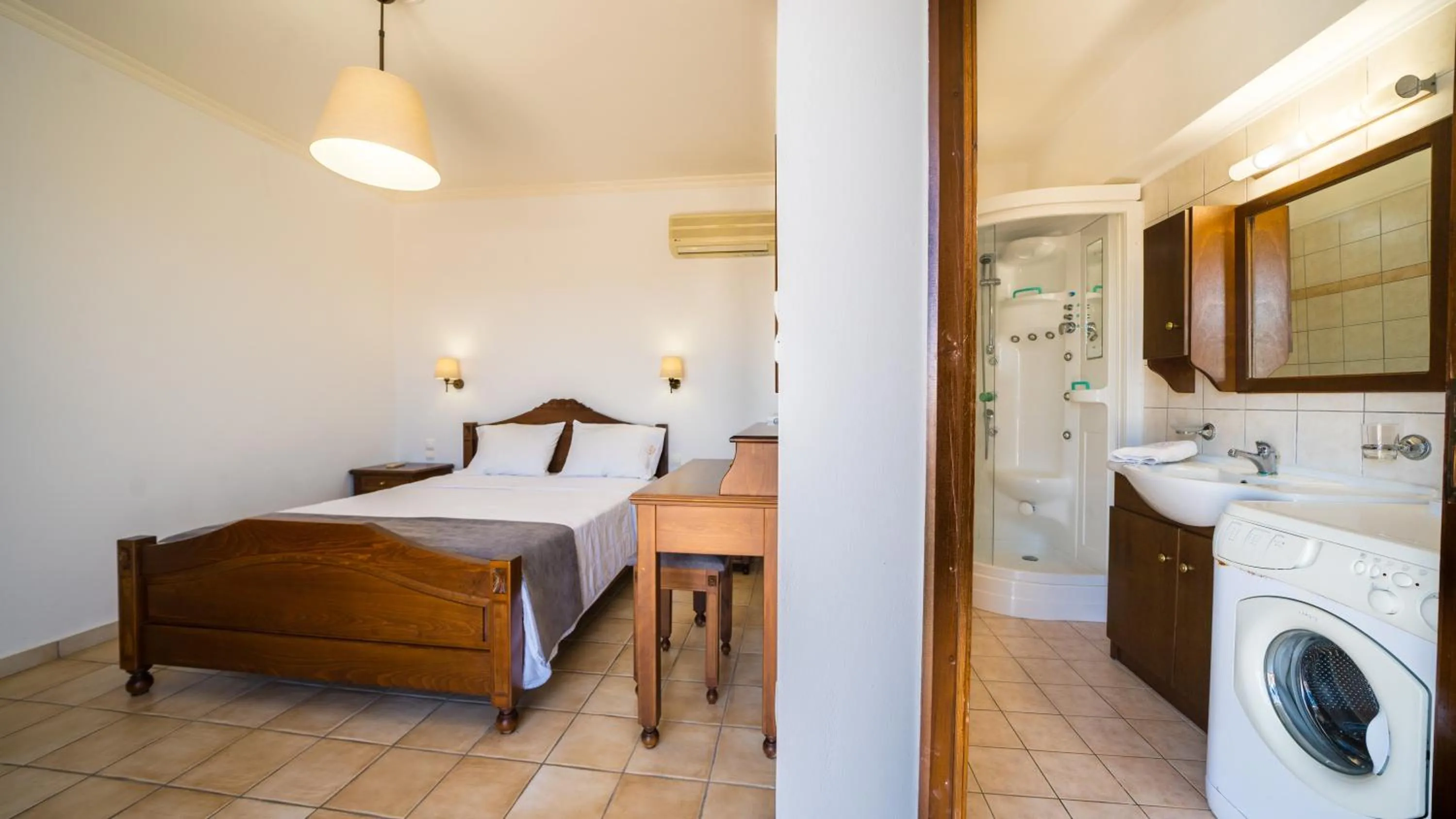 Bed in Ilios Village