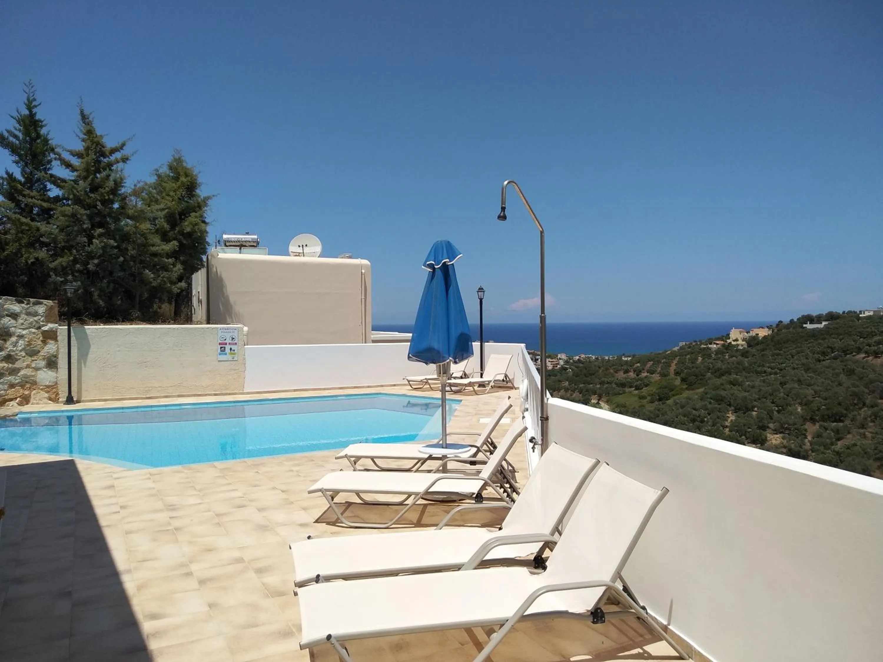 Swimming pool in Ilios Village