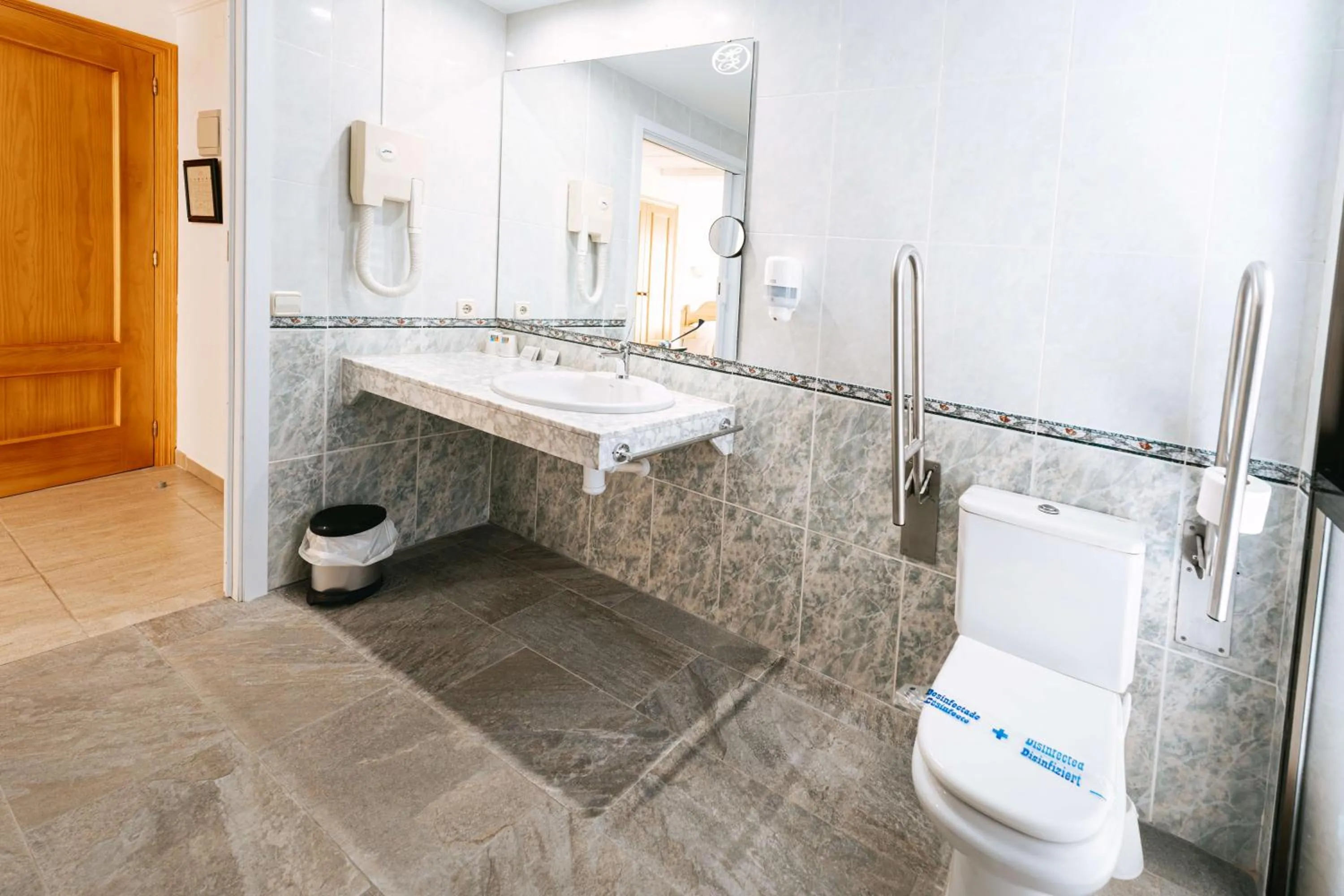 Facility for disabled guests in Hotel Rosi